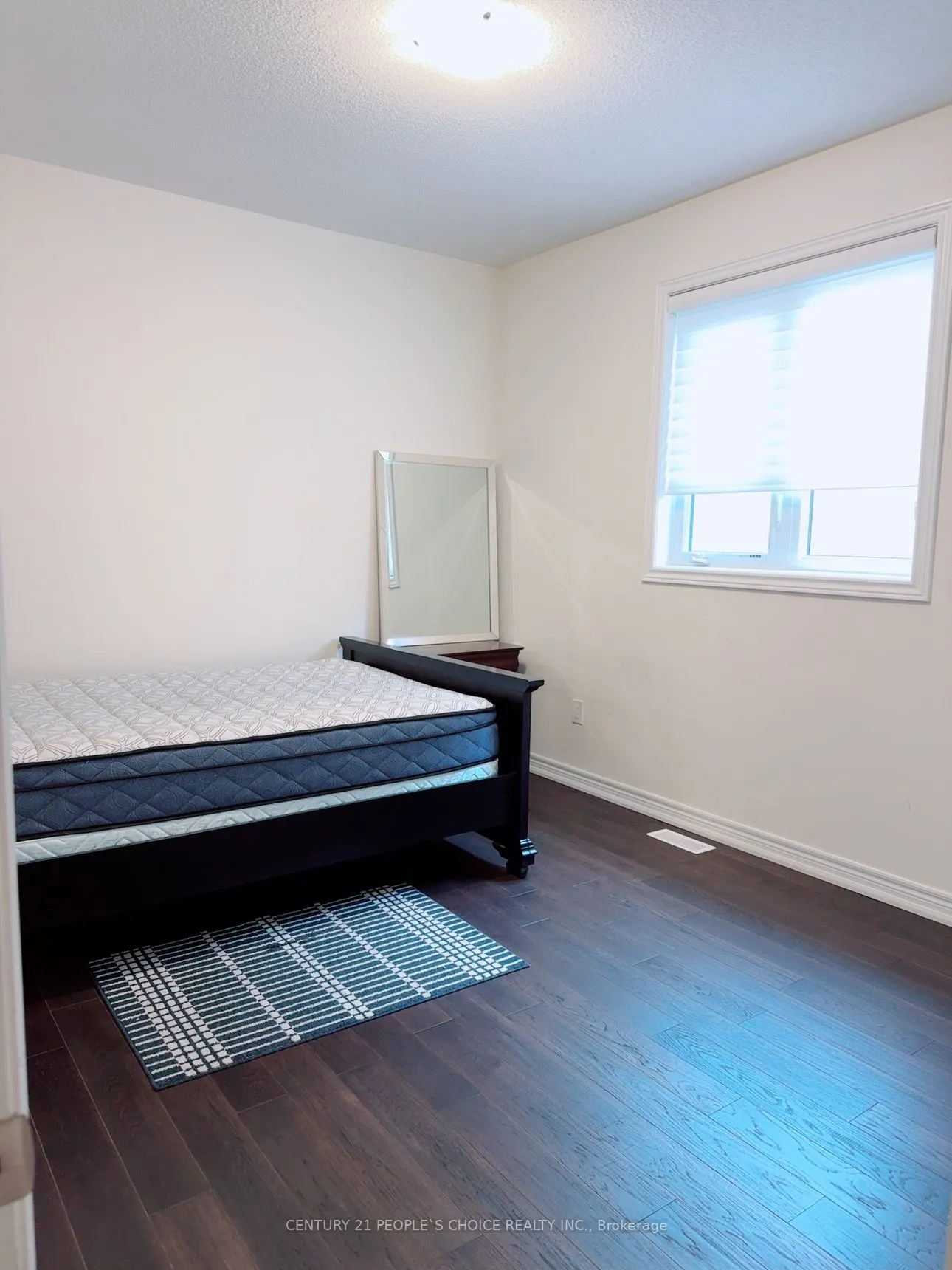 118 Blackwell Crescent, #Upper