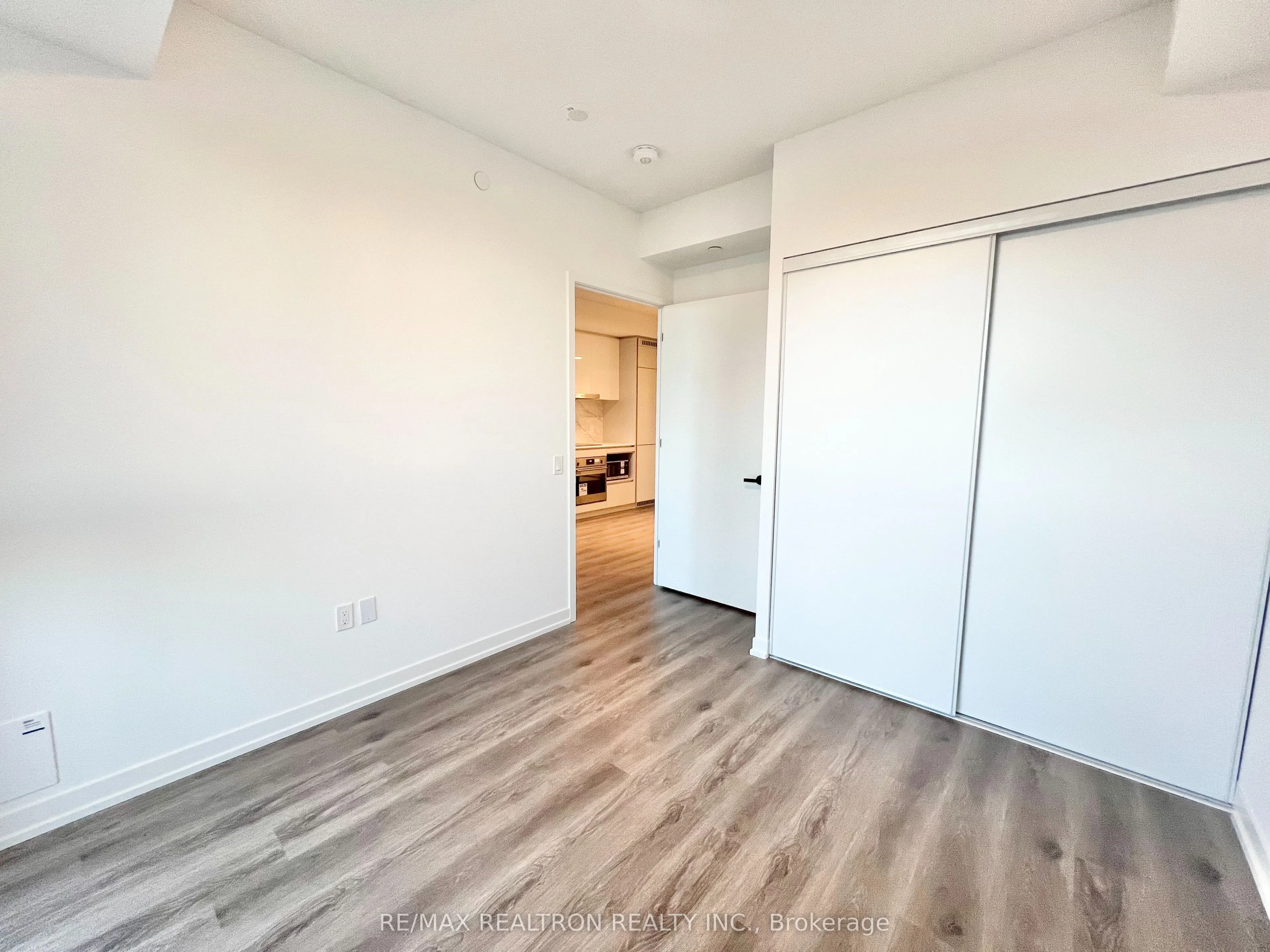 28 Interchange Way, #511