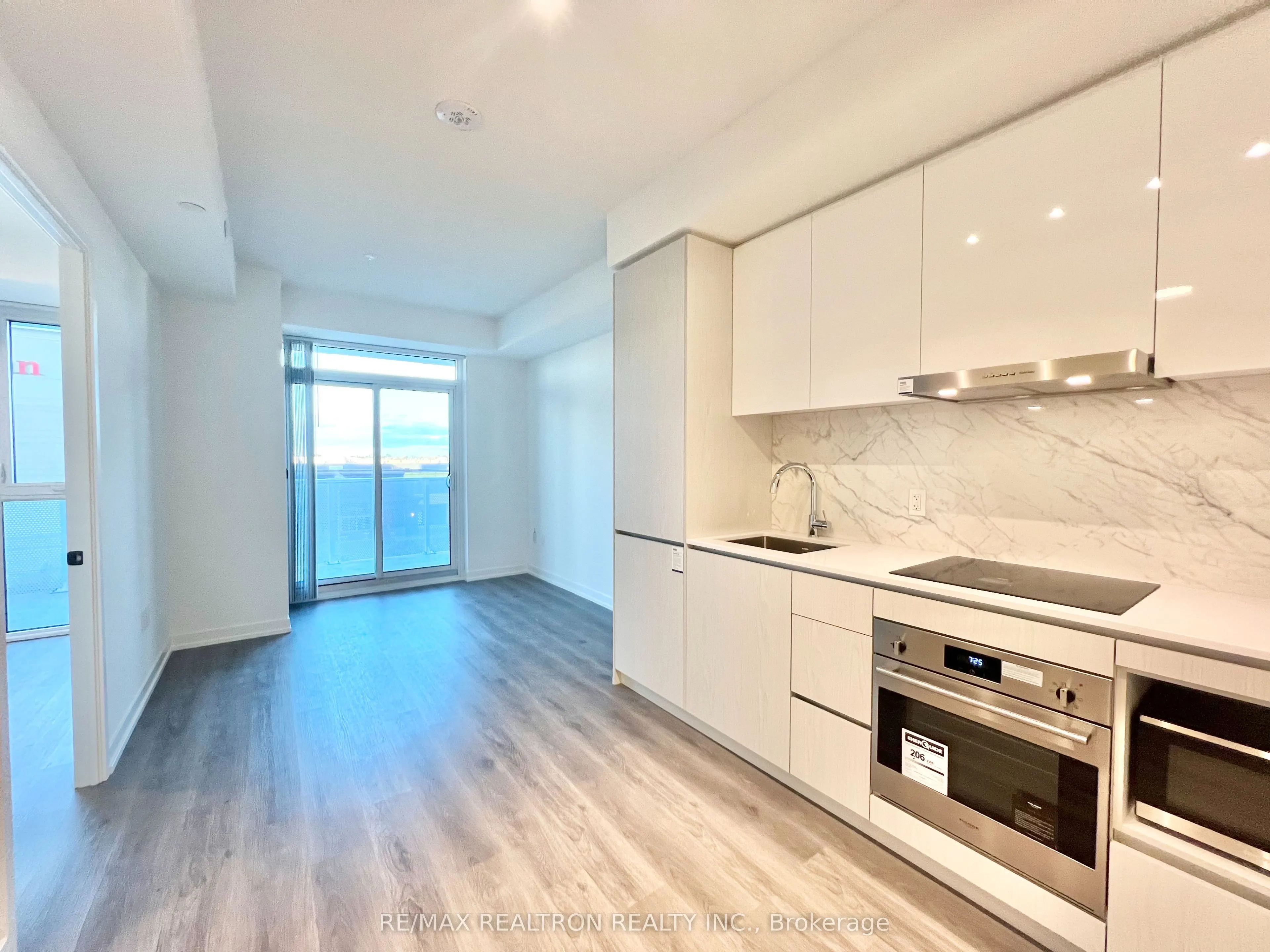 28 Interchange Way, #511