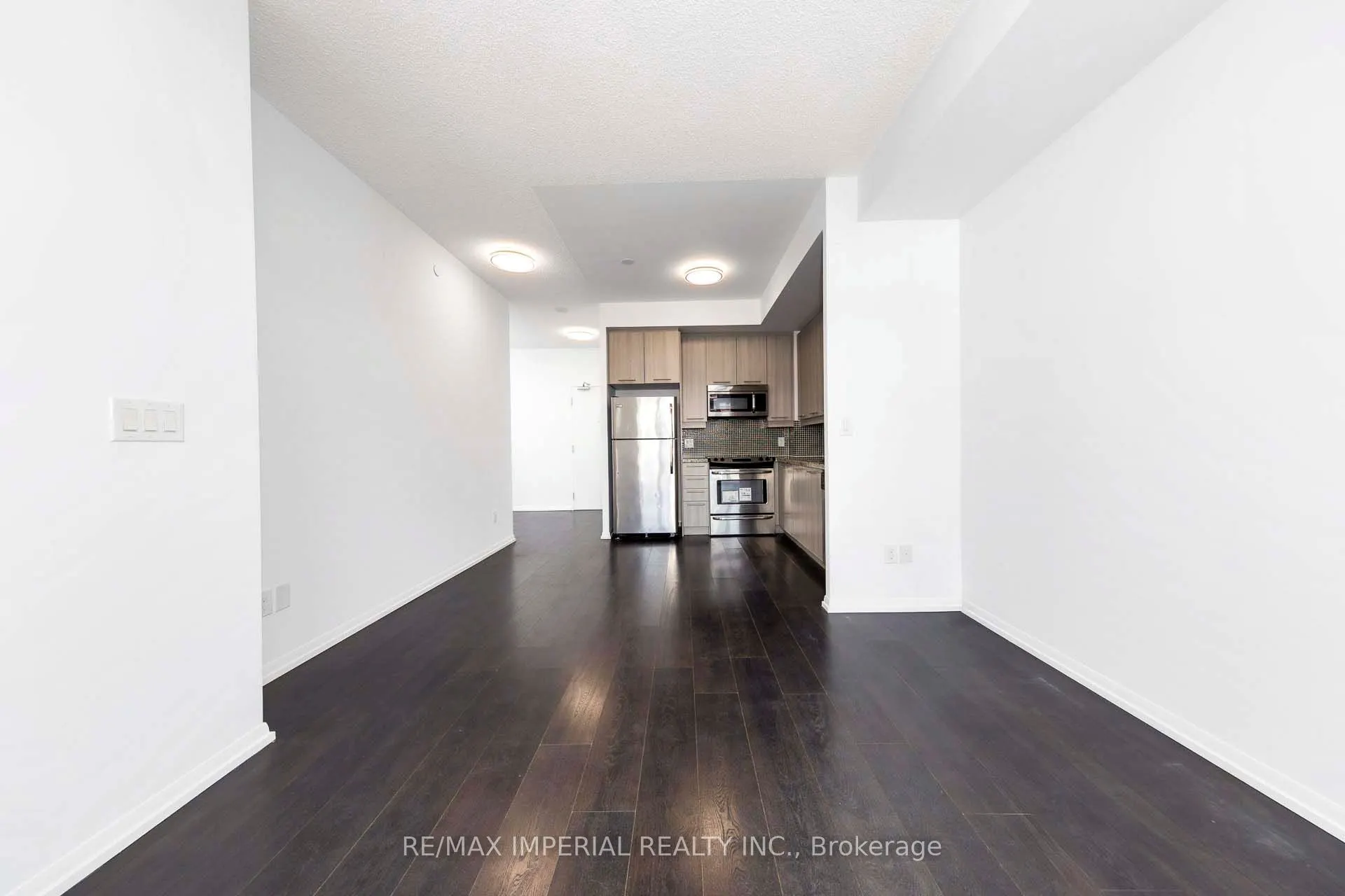 540 bur oak Avenue, #530