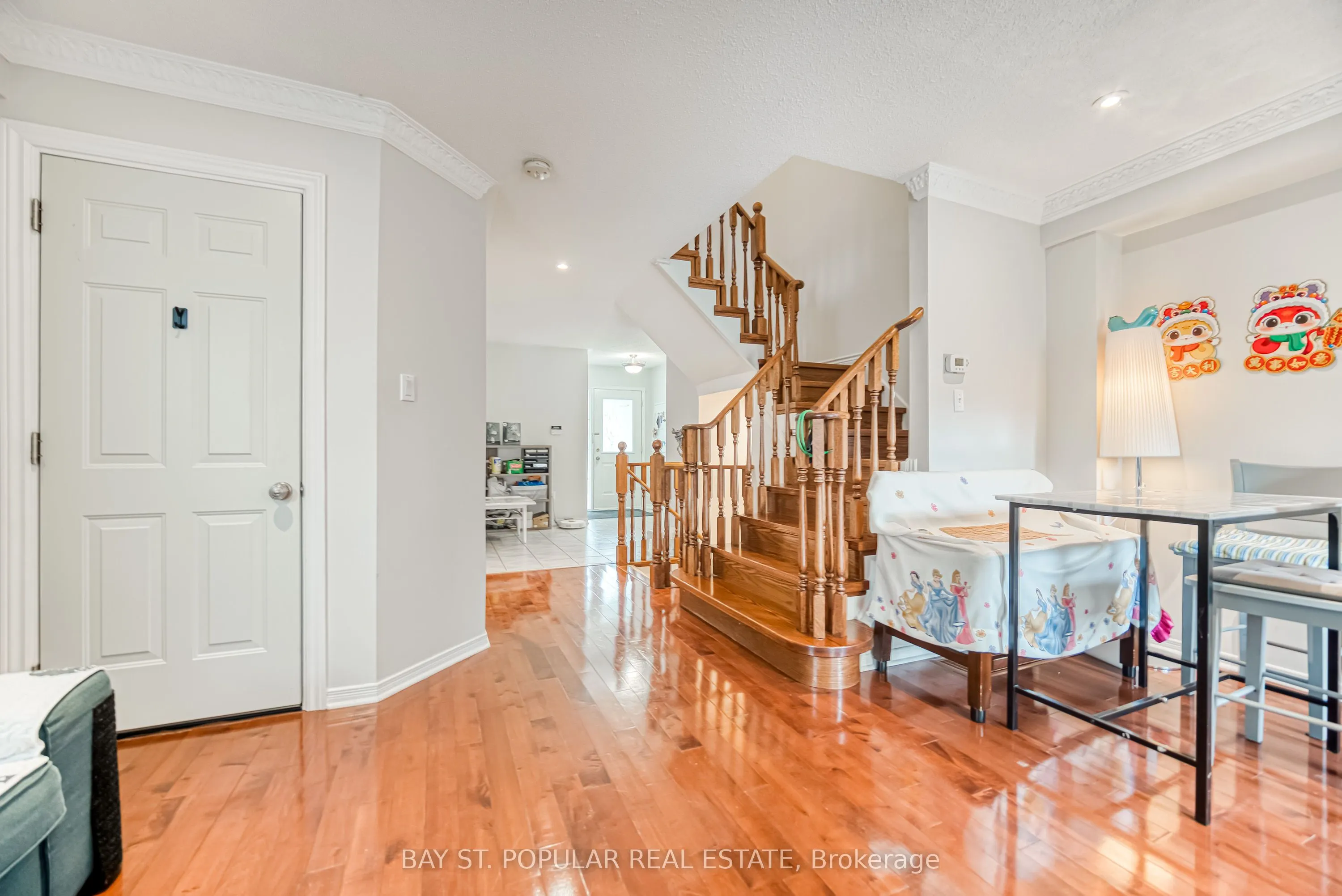 121 Hillwood Street