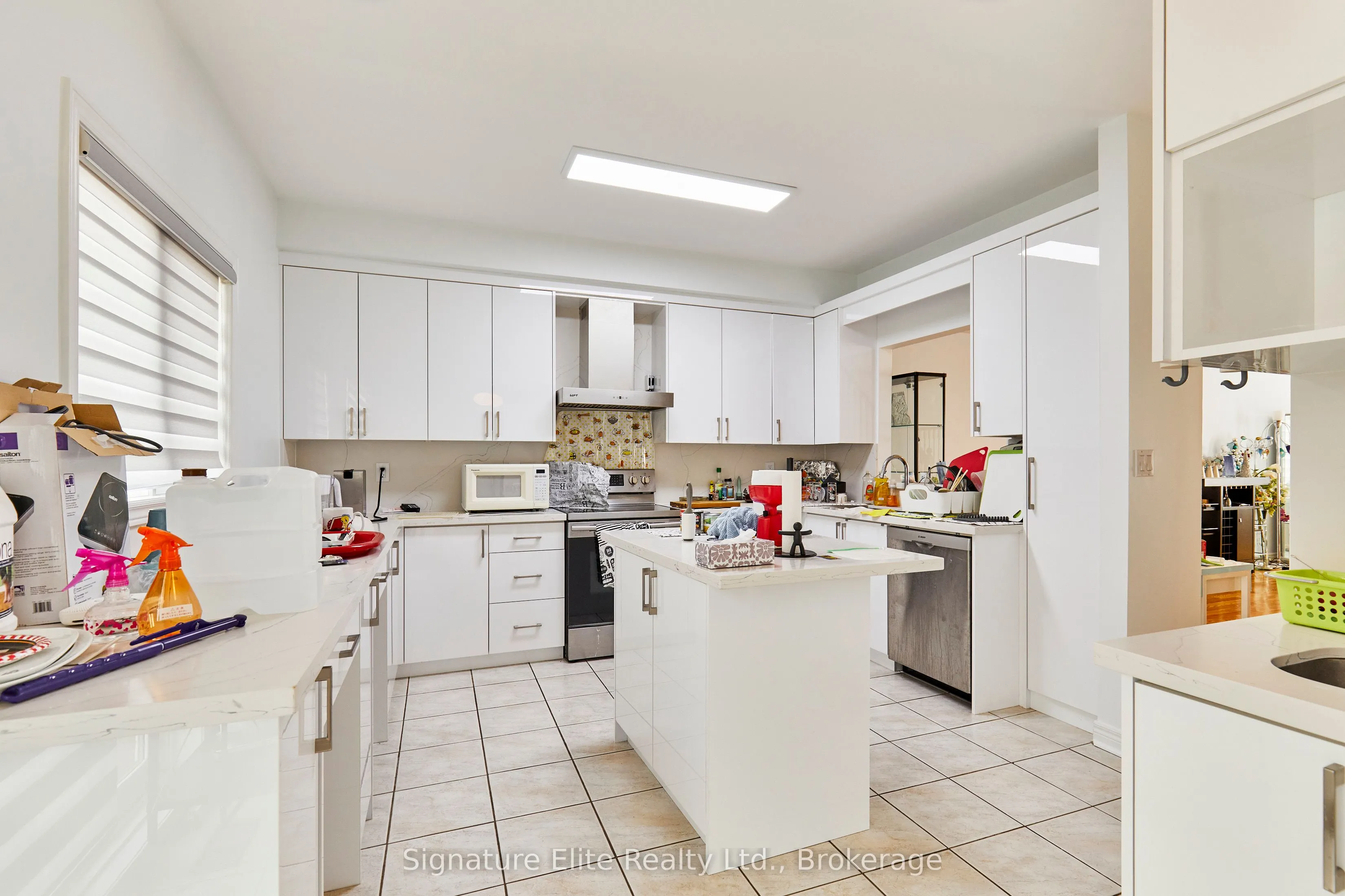 158 Galleria Parkway