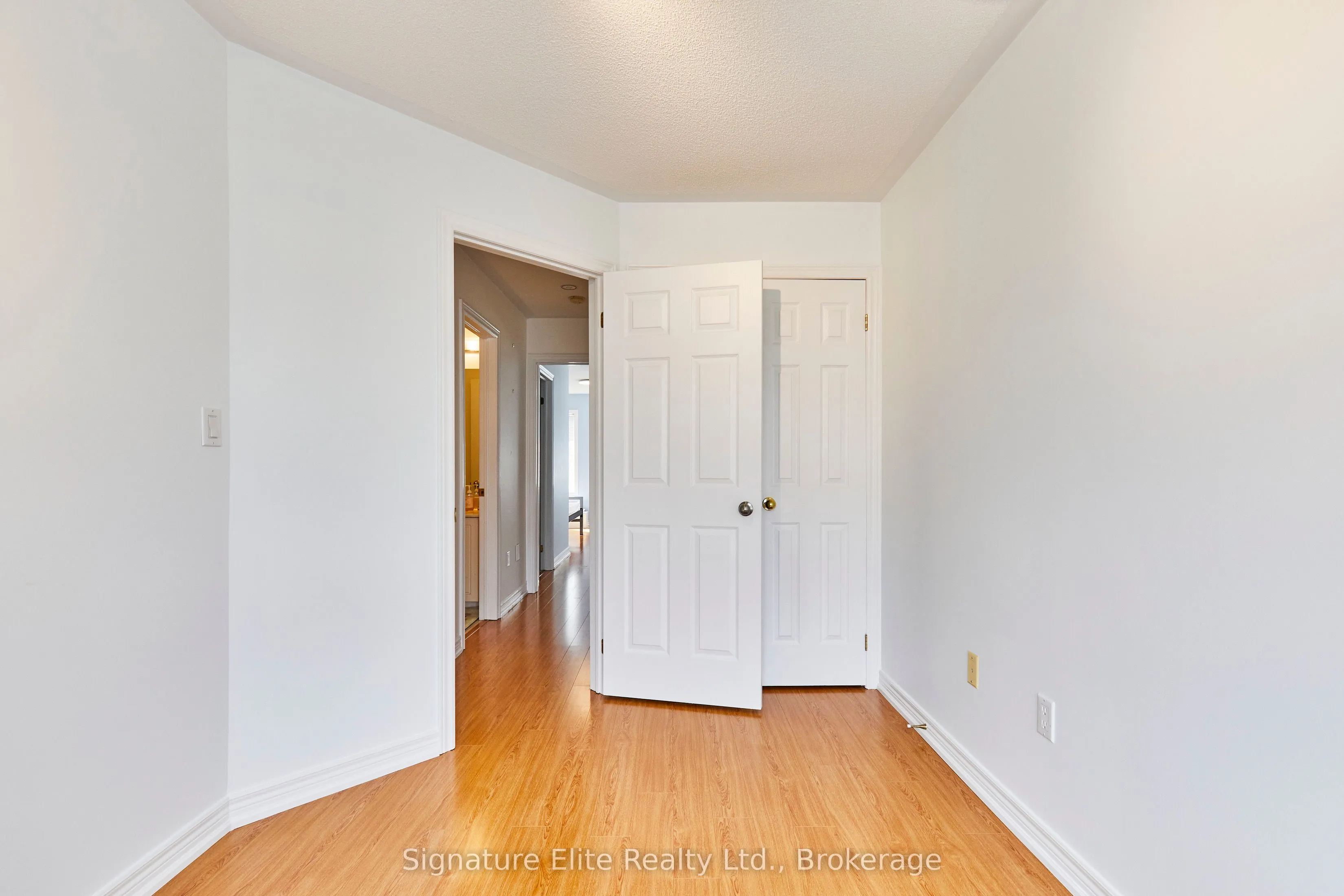 158 Galleria Parkway