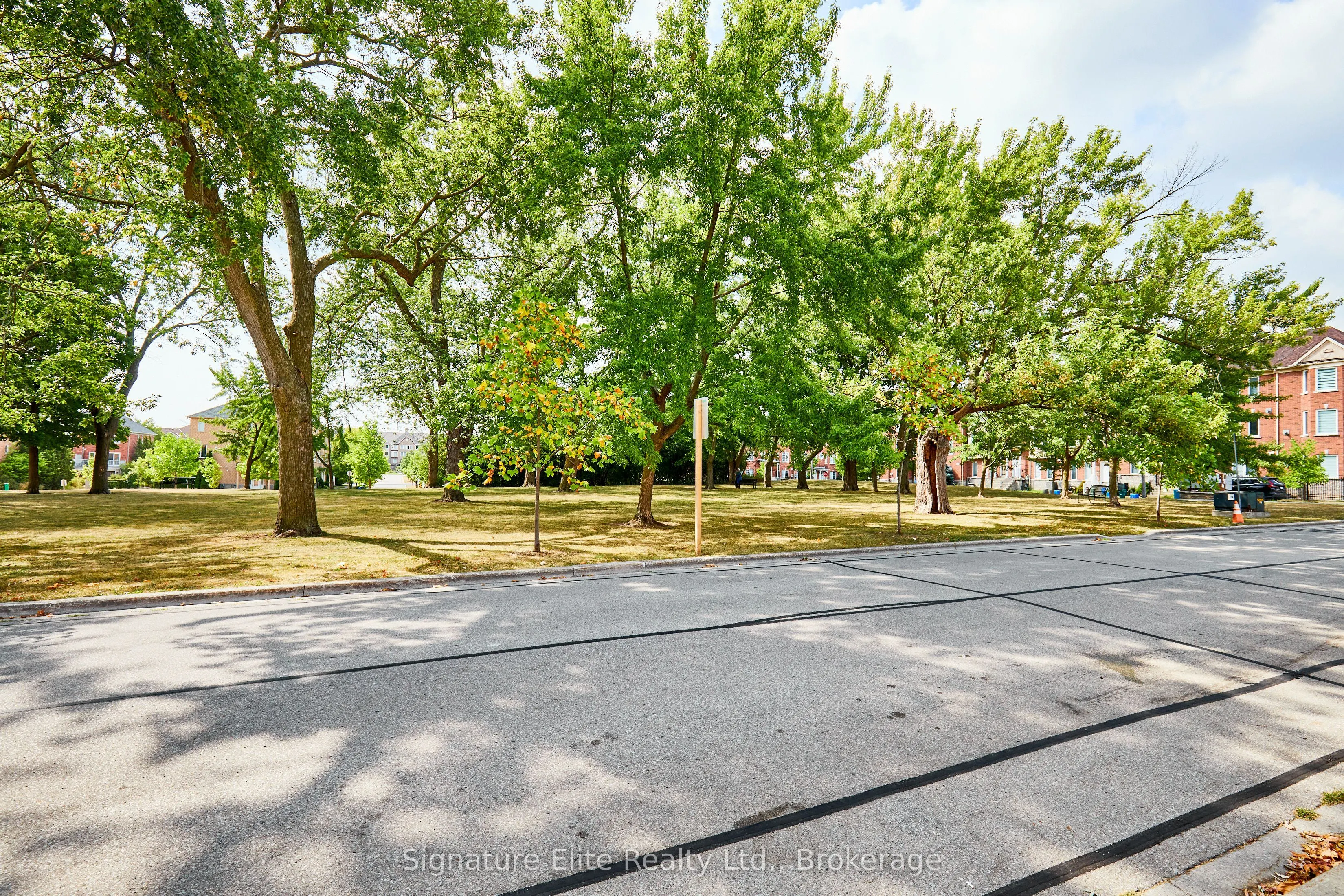 158 Galleria Parkway