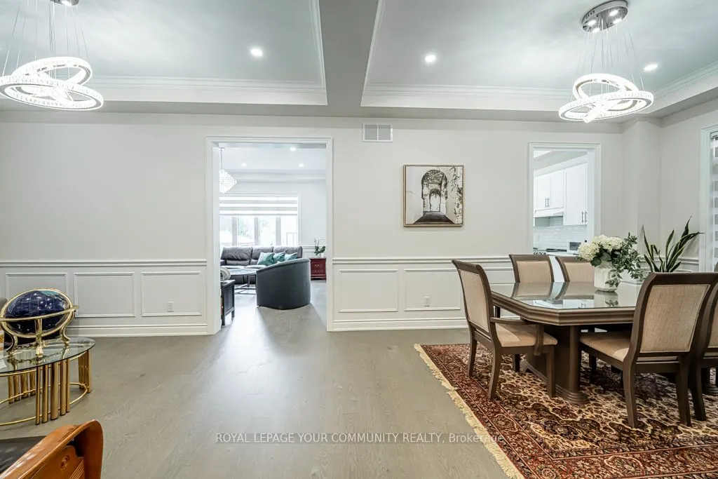 18 Maple Fields Circle W