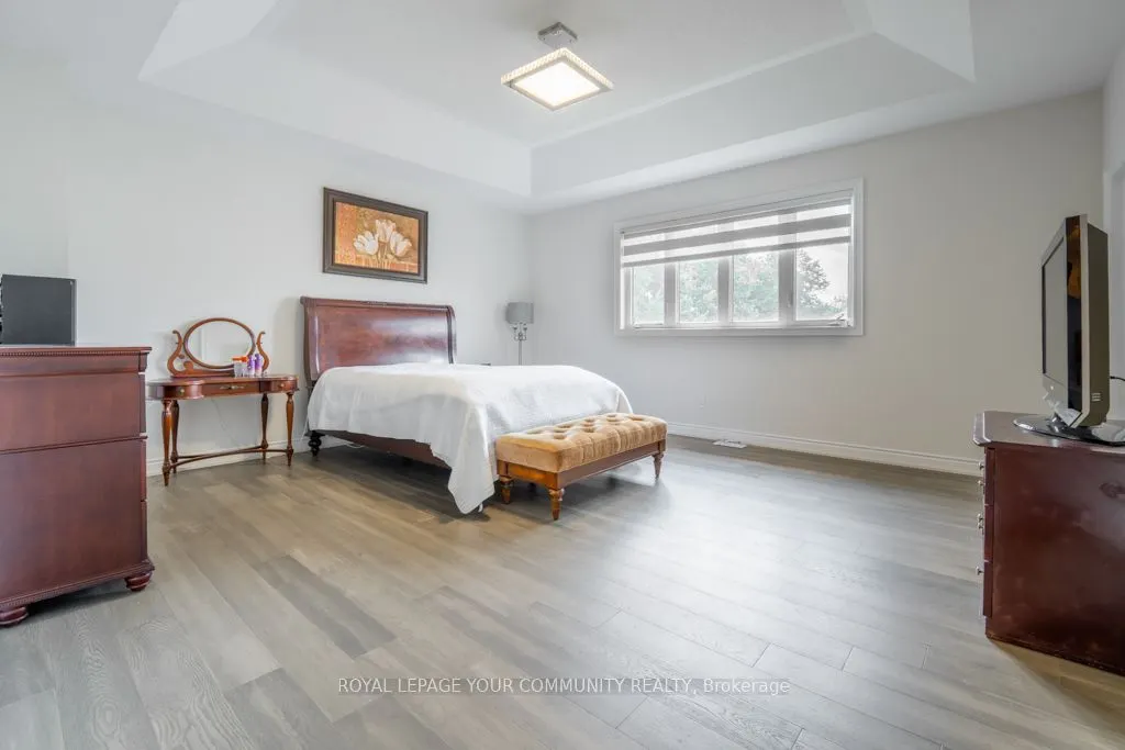 18 Maple Fields Circle W
