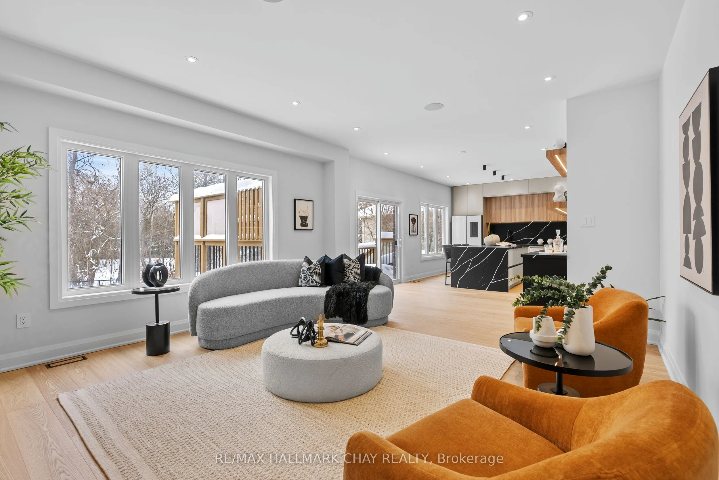 110 Glendower Crescent, #Upper
