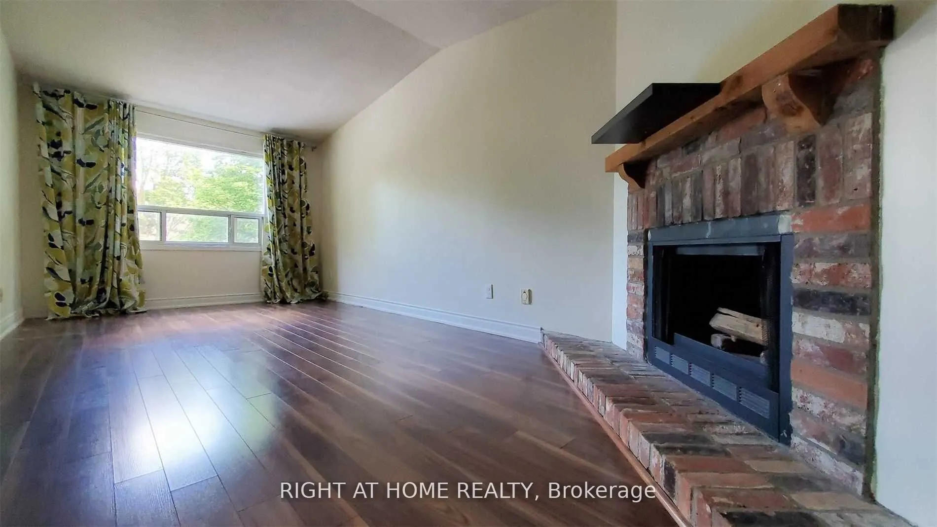 28 Baywood Court