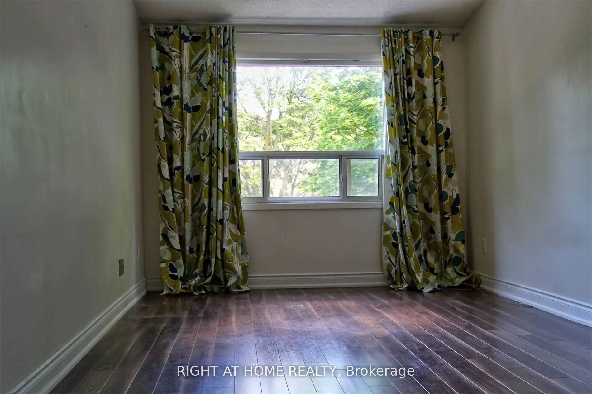 28 Baywood Court
