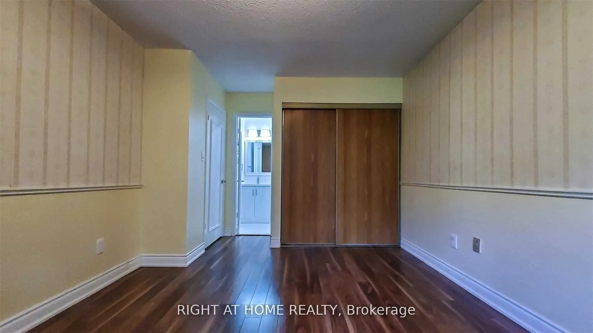 28 Baywood Court