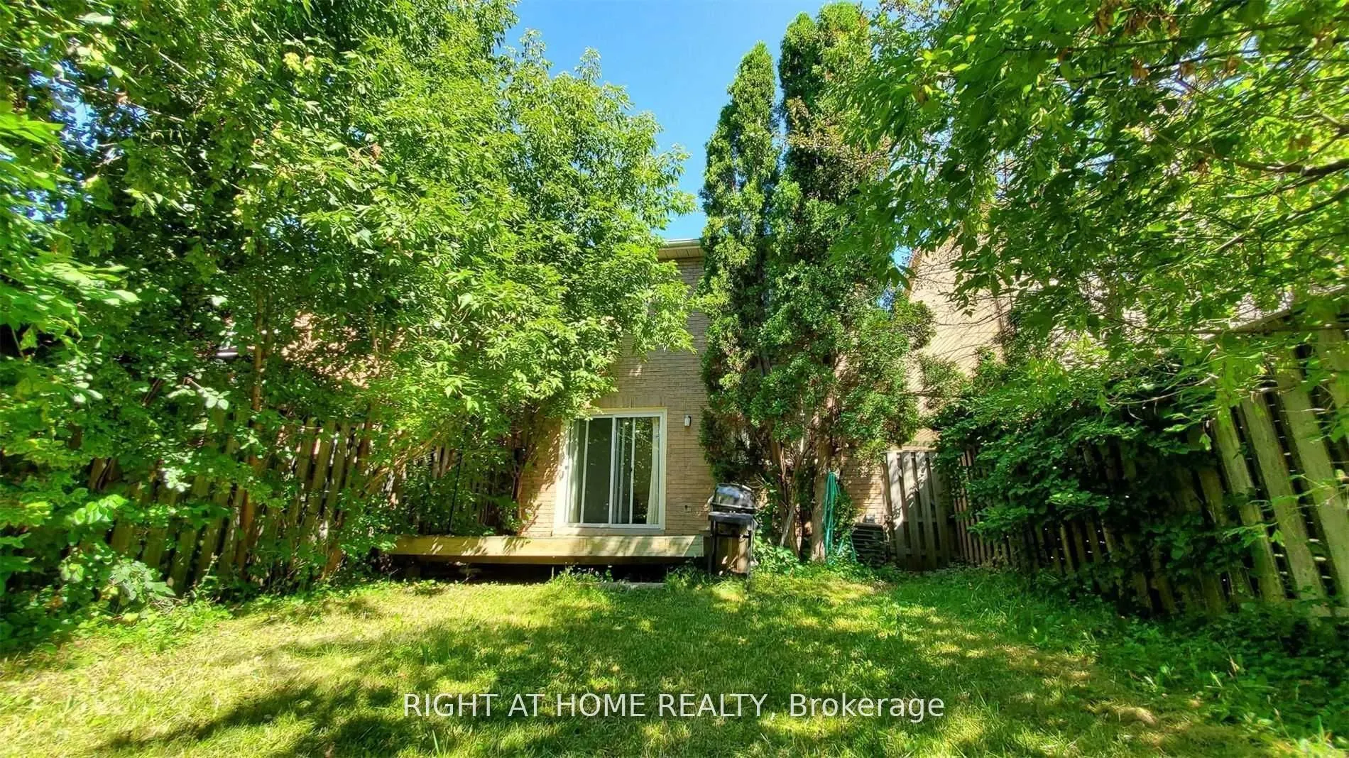 28 Baywood Court