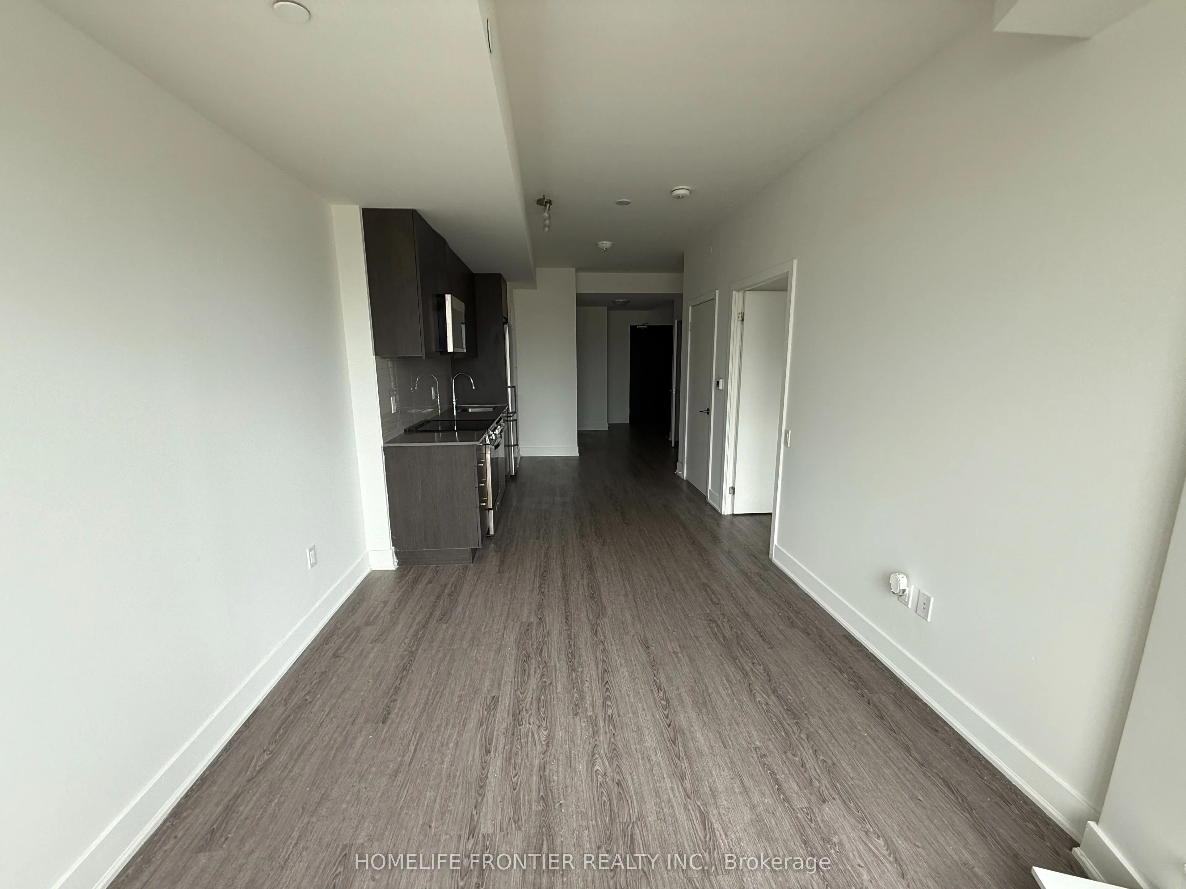 185 Deerfield Road, #208