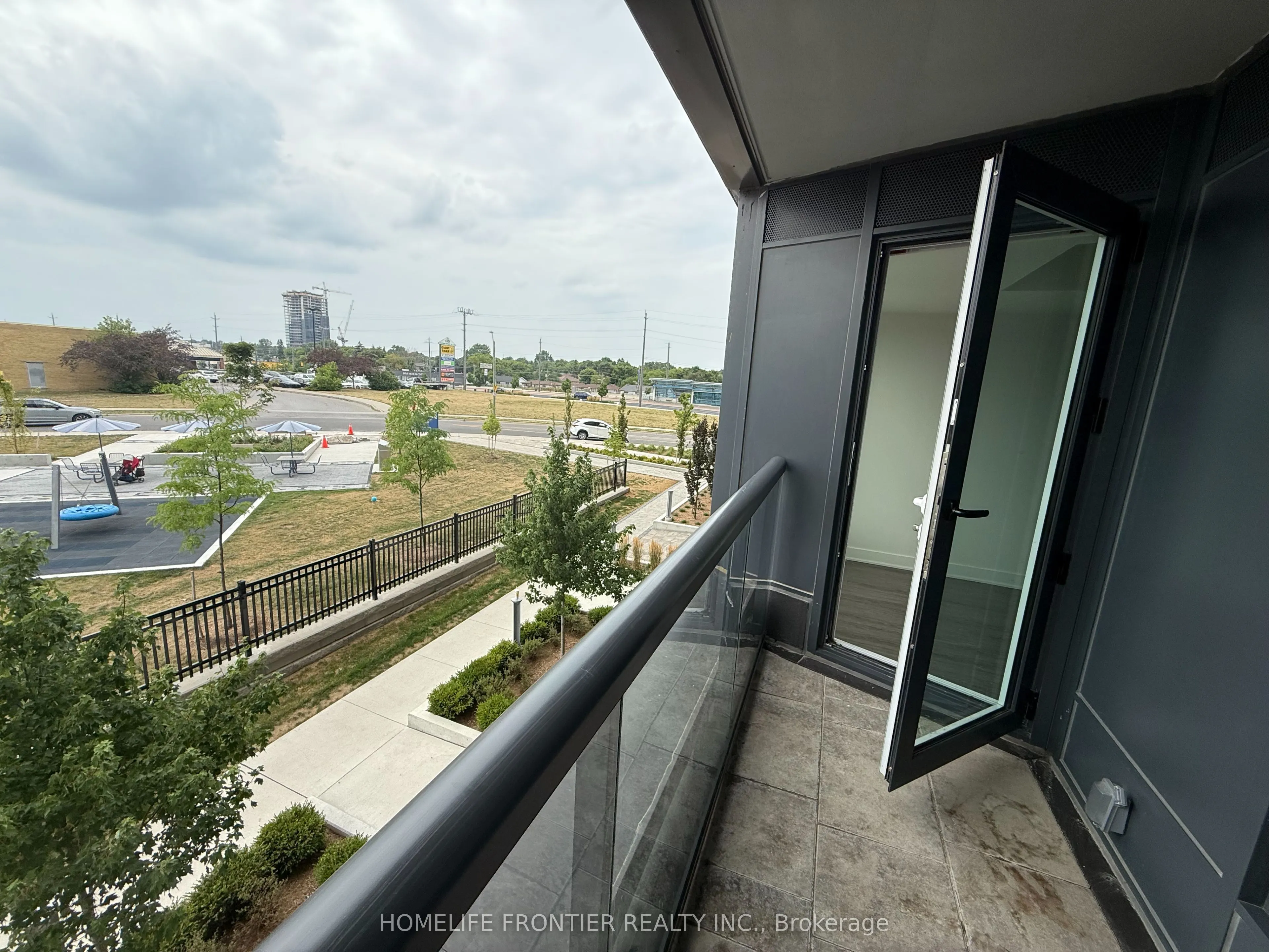 185 Deerfield Road, #208