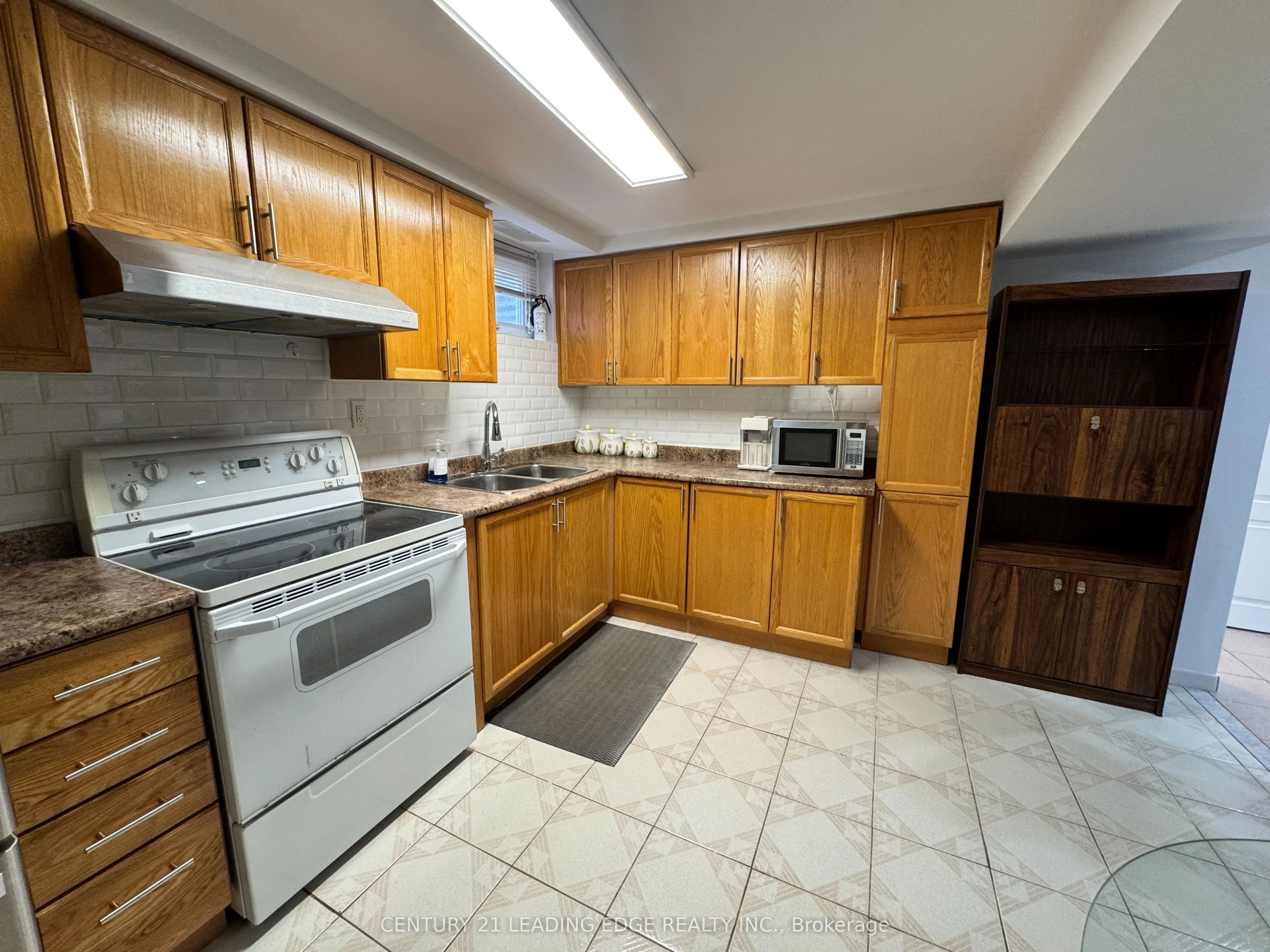 63 Canterbury Court, #Bsmt