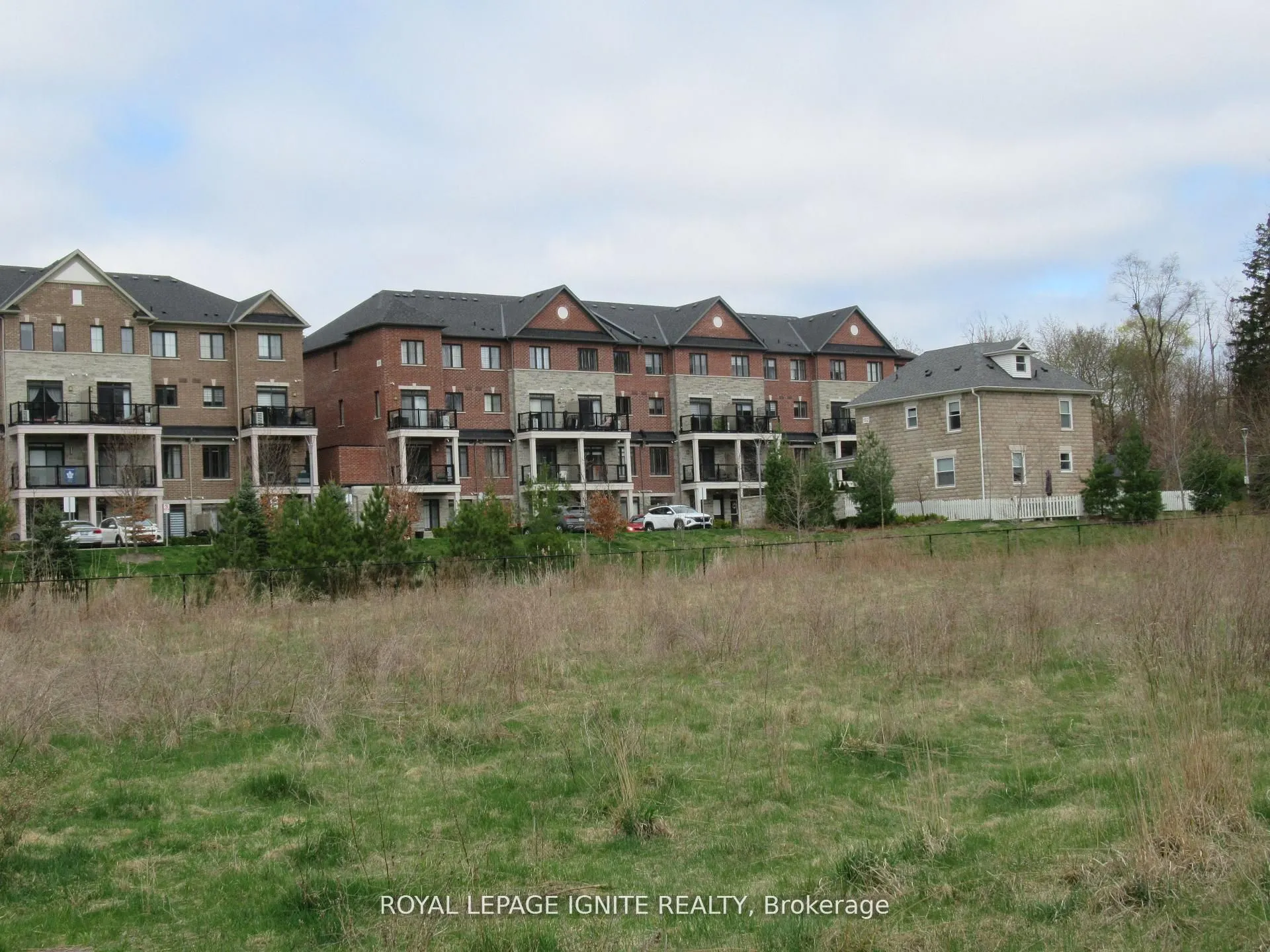196 Pine Grove Road, #13