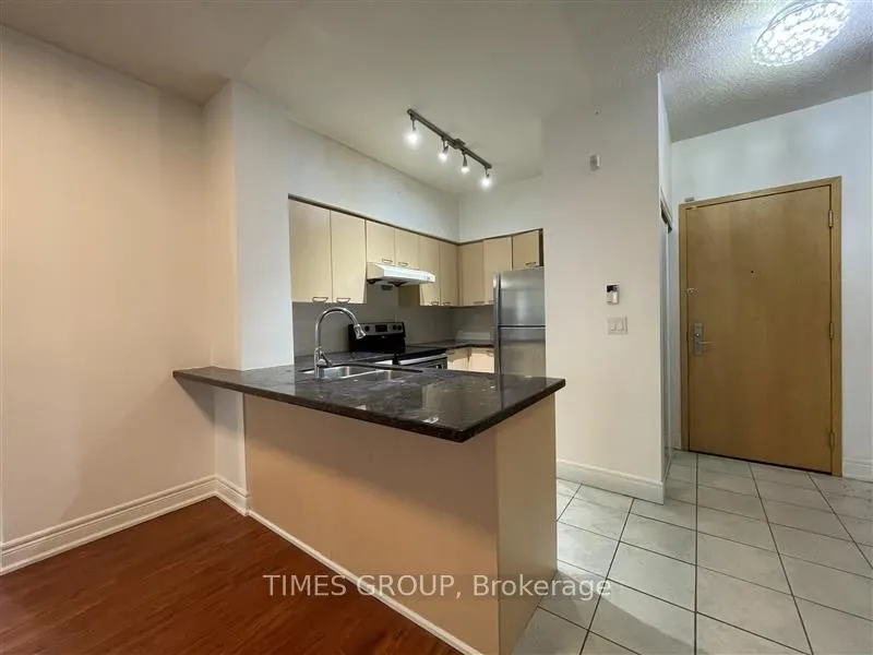 48 Suncrest Boulevard, #112