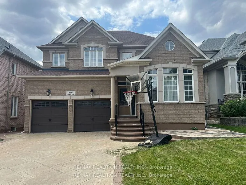 120 Greenock Drive