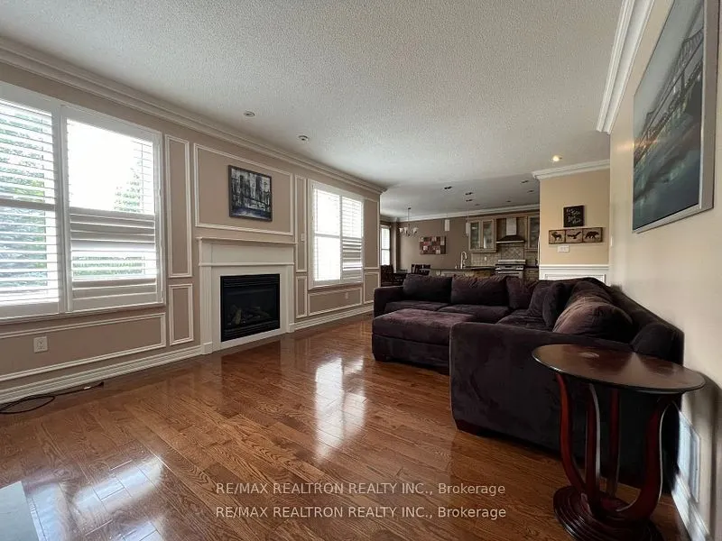 120 Greenock Drive