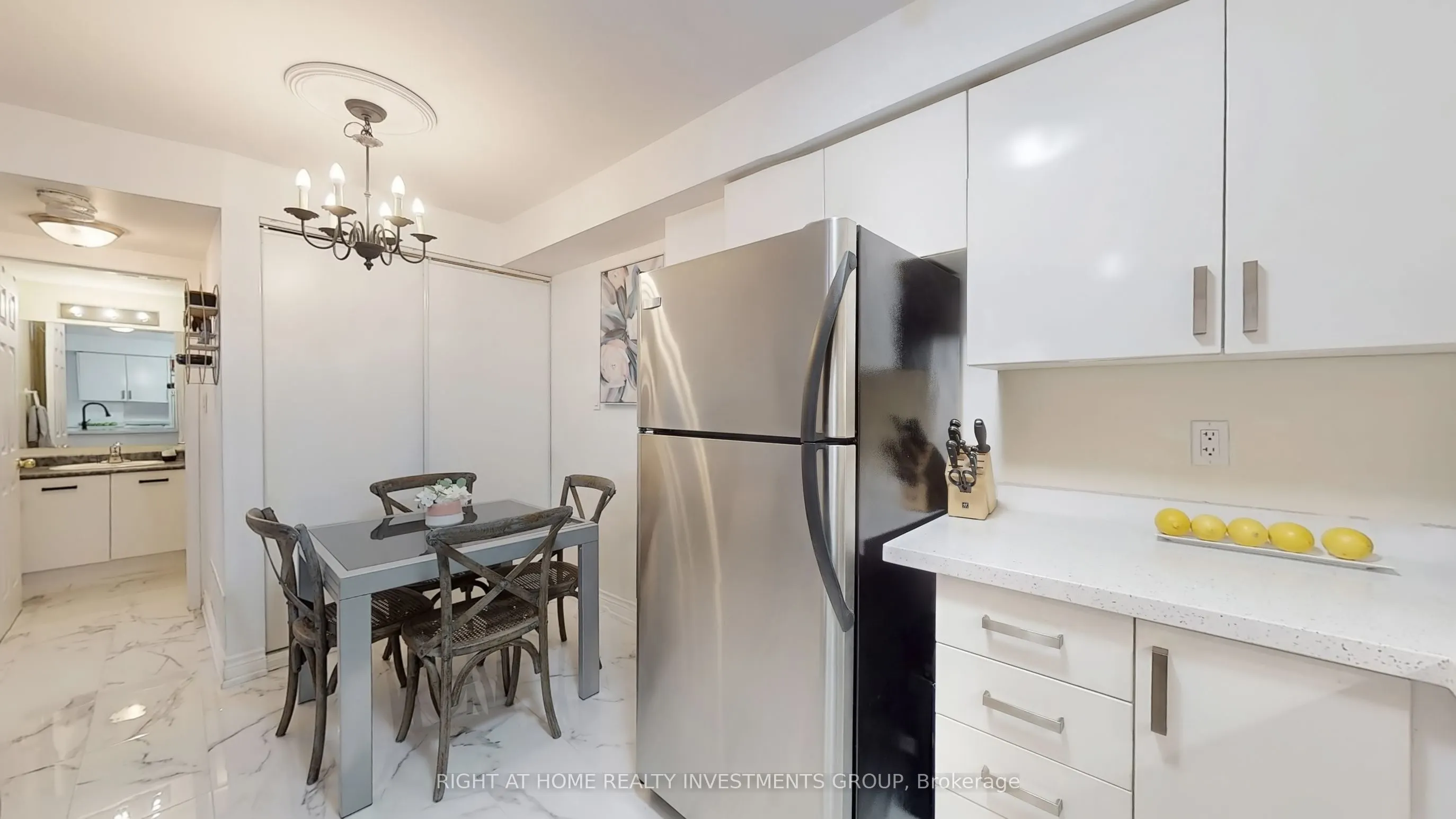 316 John Street, #118