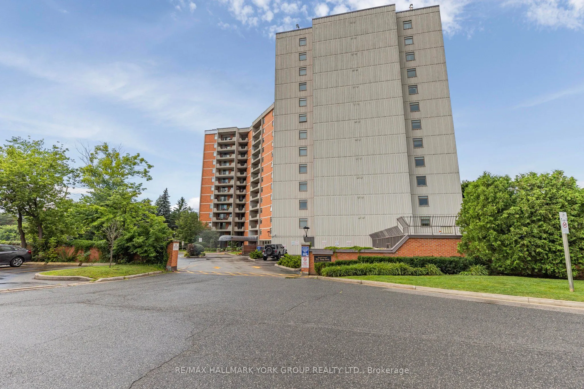 7811 Yonge Street, #1007