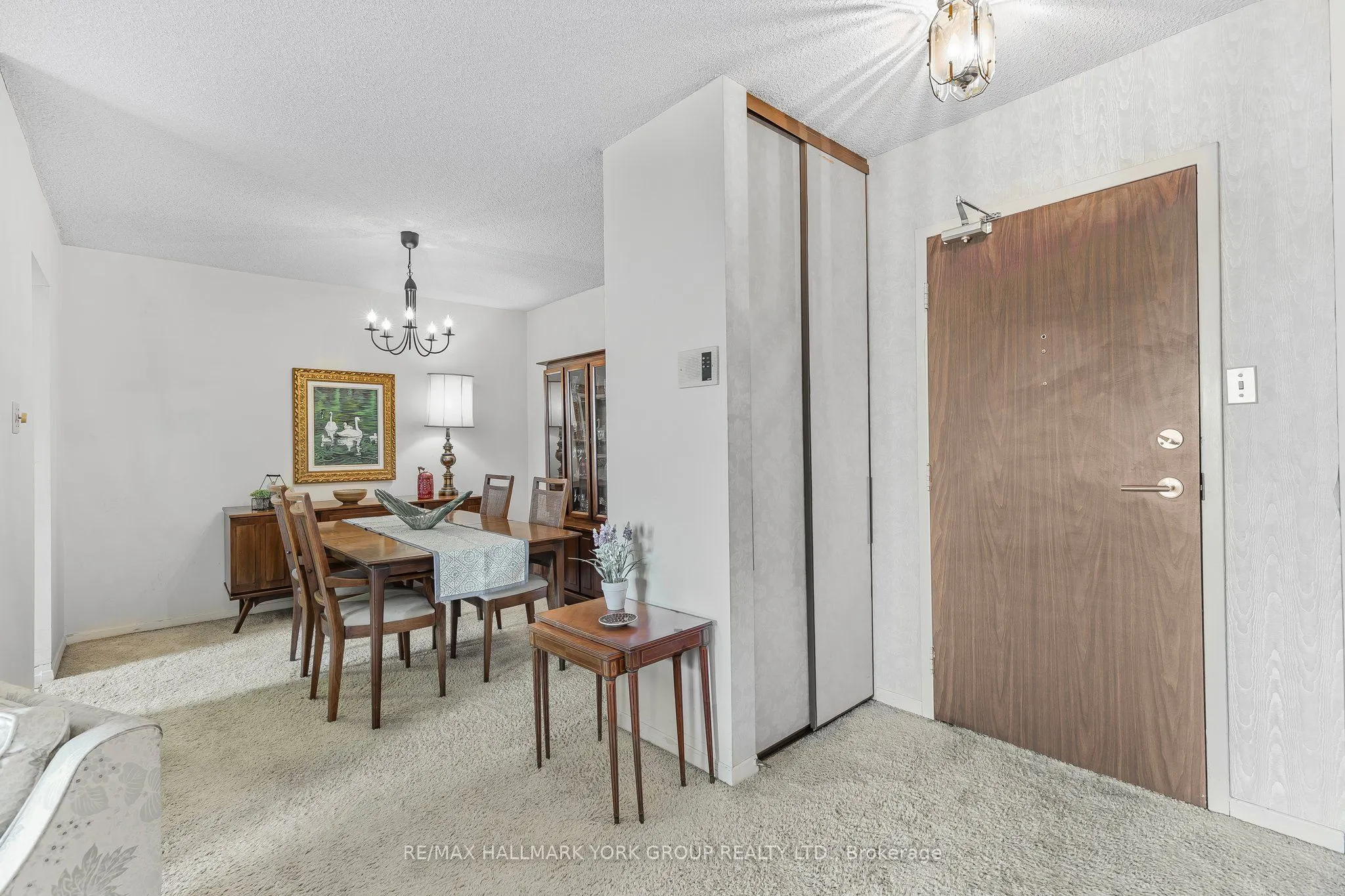 7811 Yonge Street, #1007