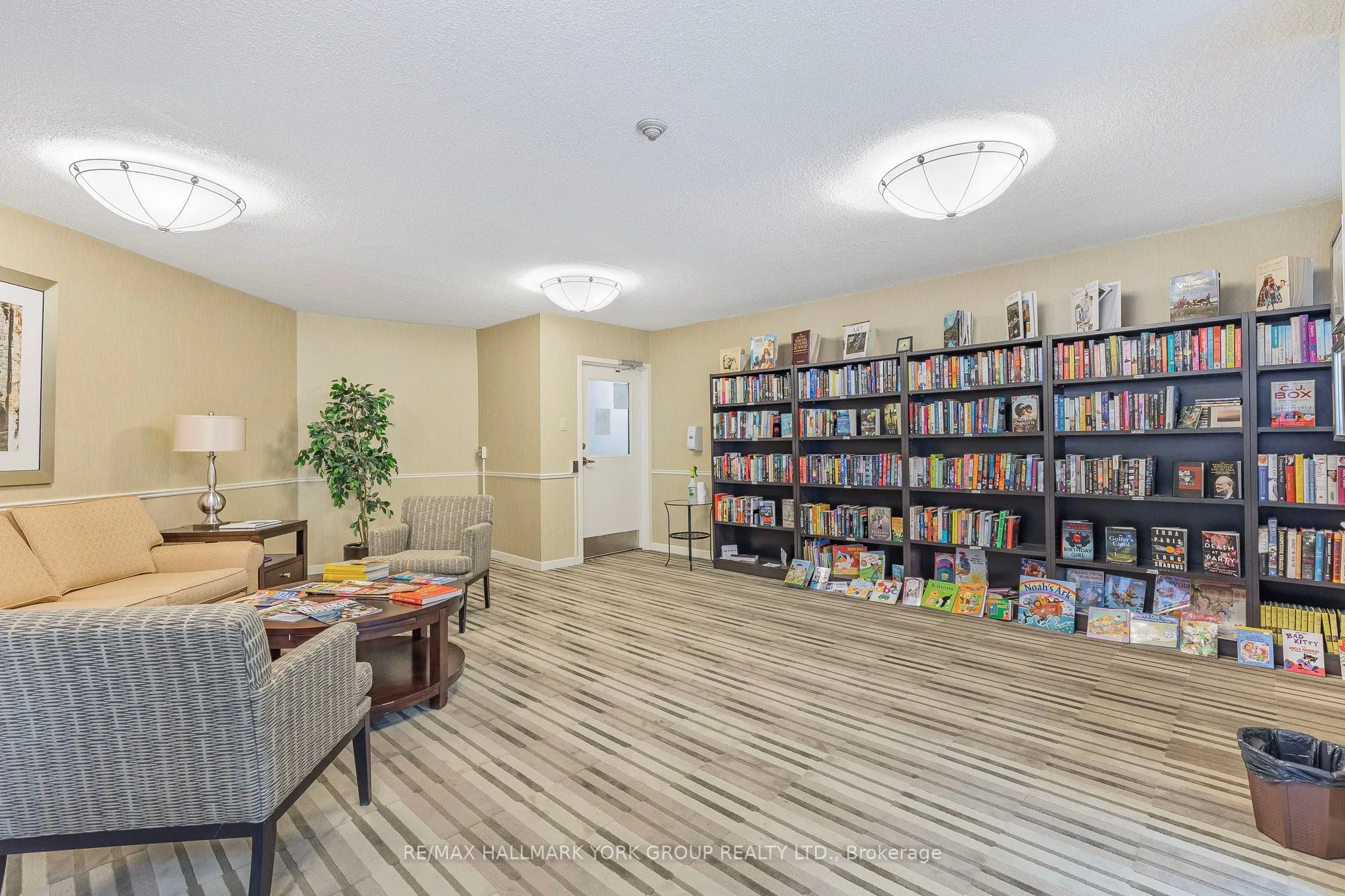 7811 Yonge Street, #1007