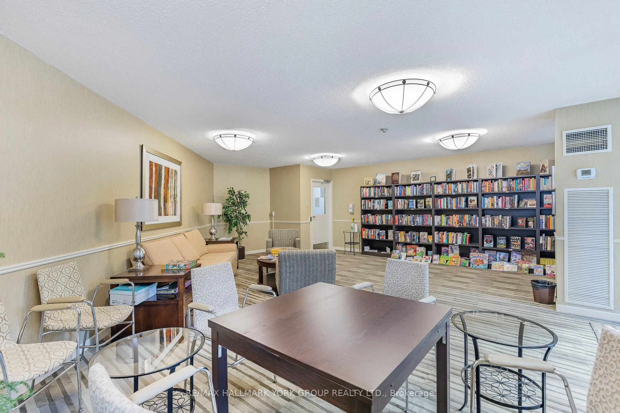 7811 Yonge Street, #1007
