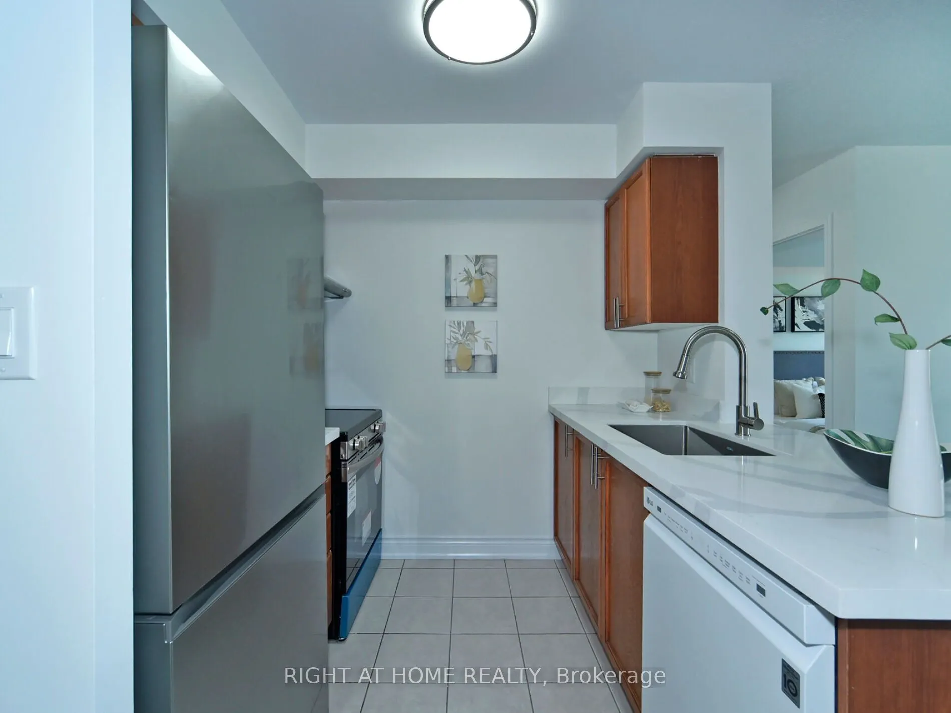 51 Baffin Court, #501
