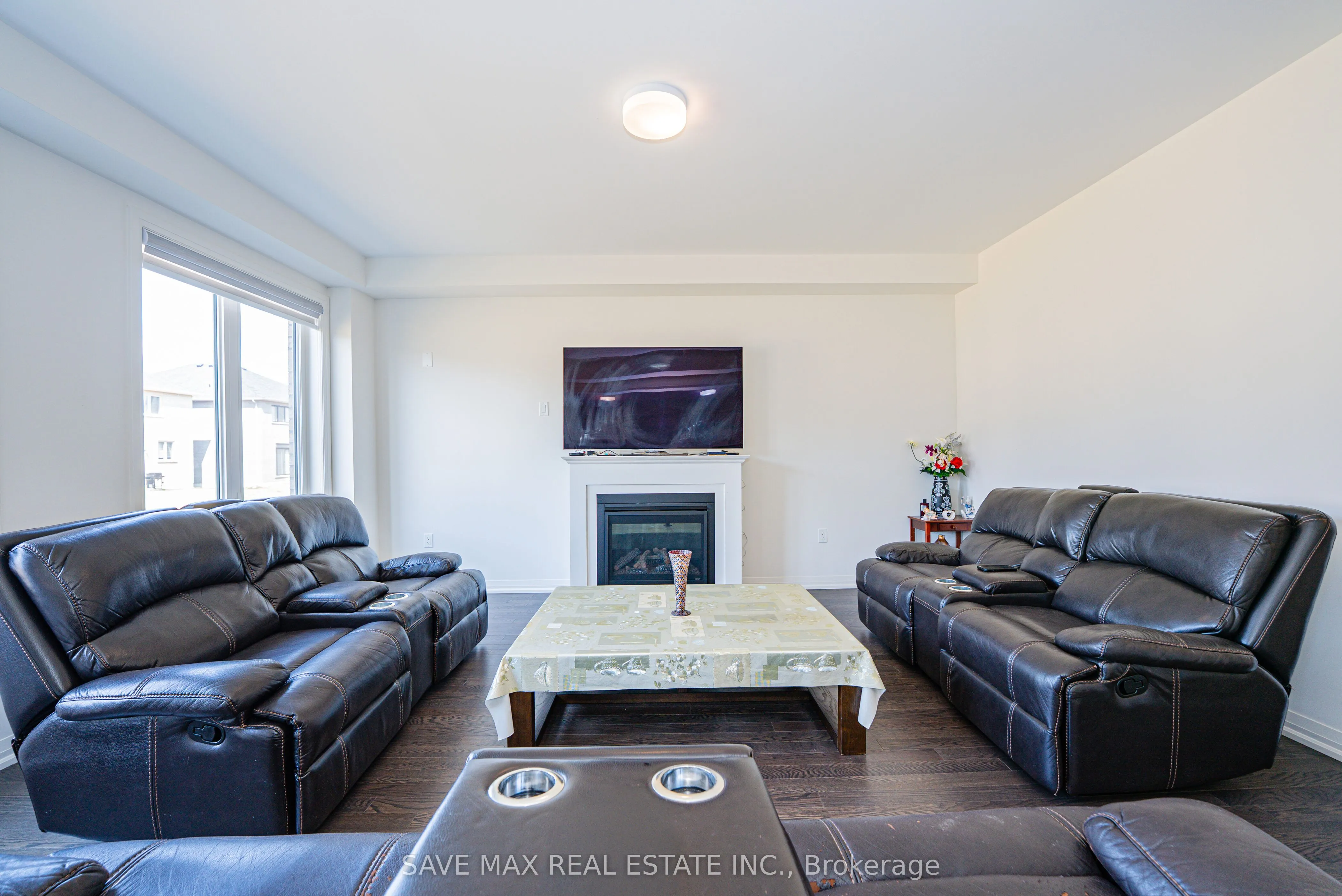 58 Sandhill Crescent