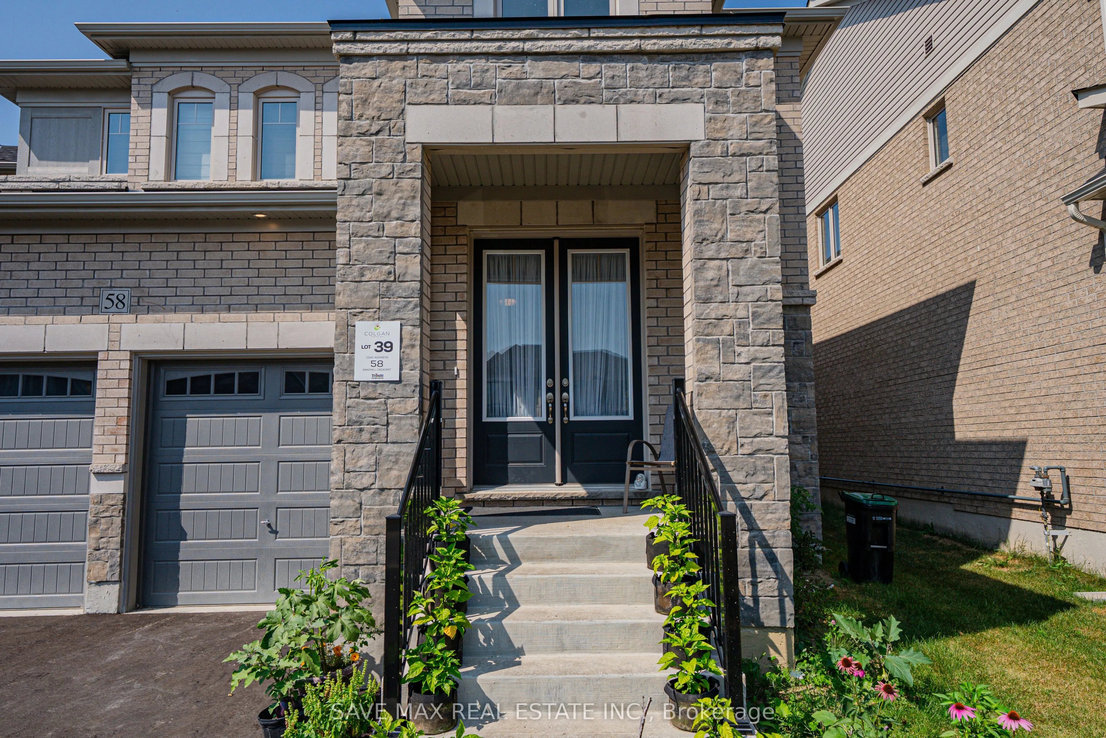 58 Sandhill Crescent