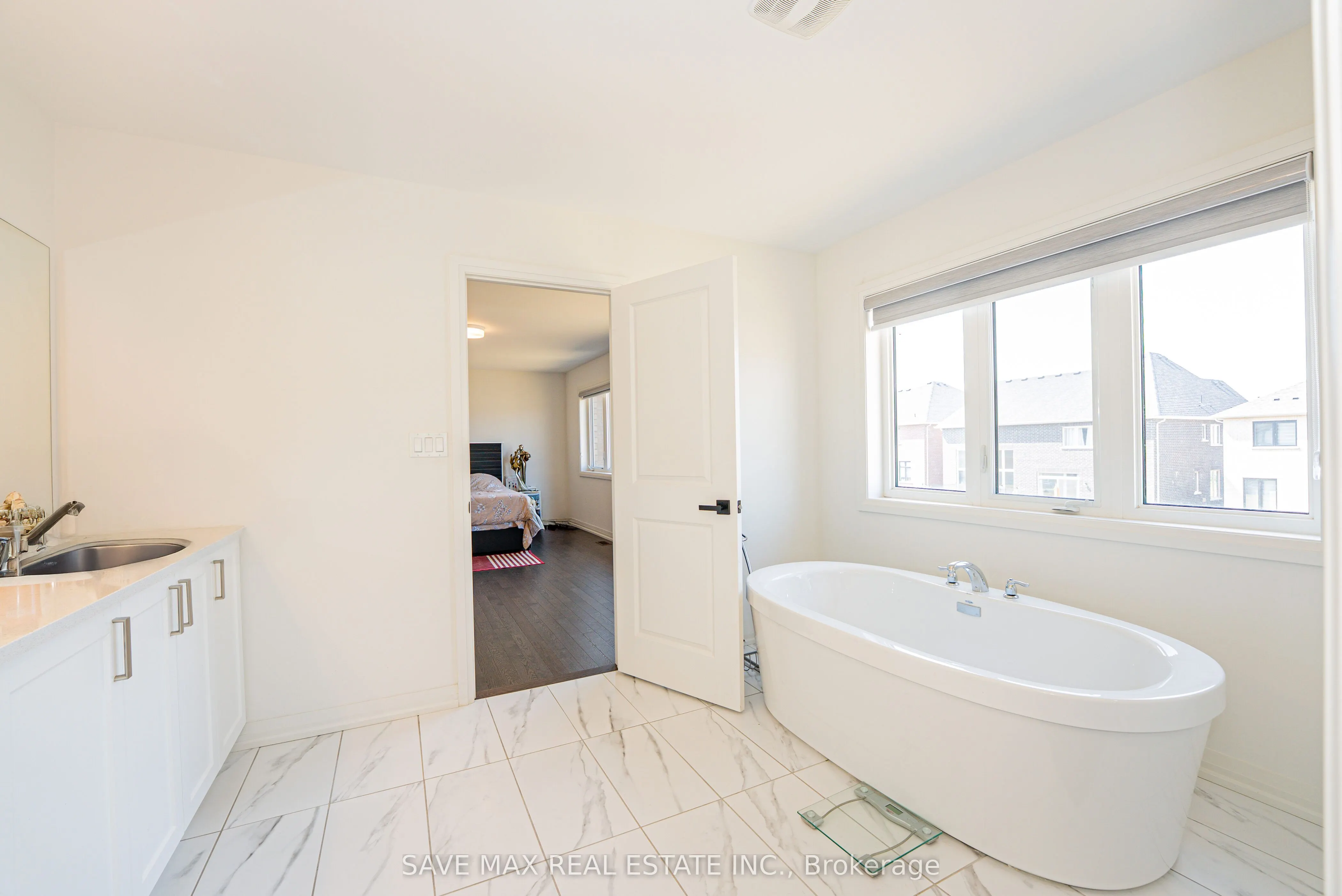 58 Sandhill Crescent