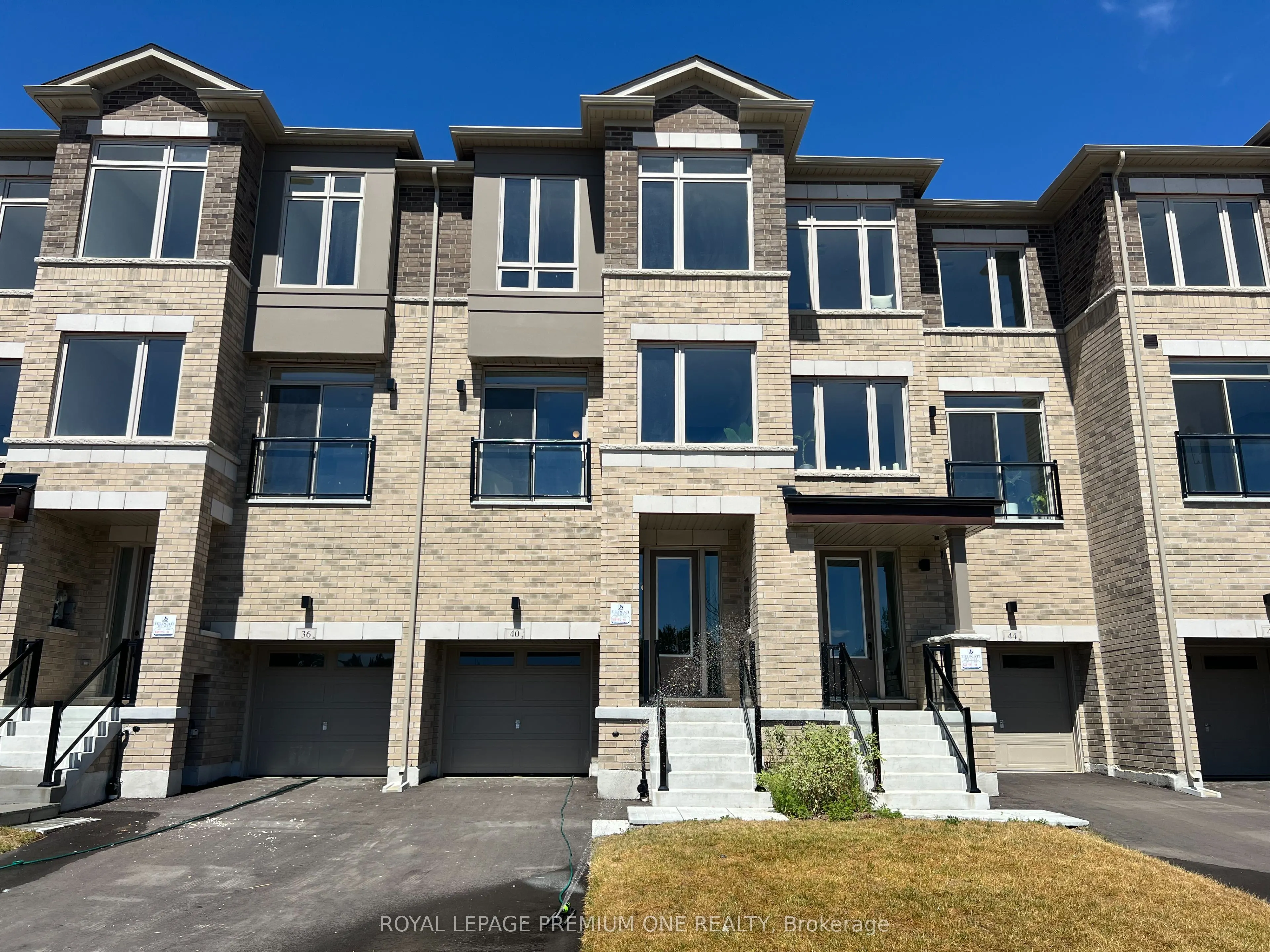 40 Tennant Circle N