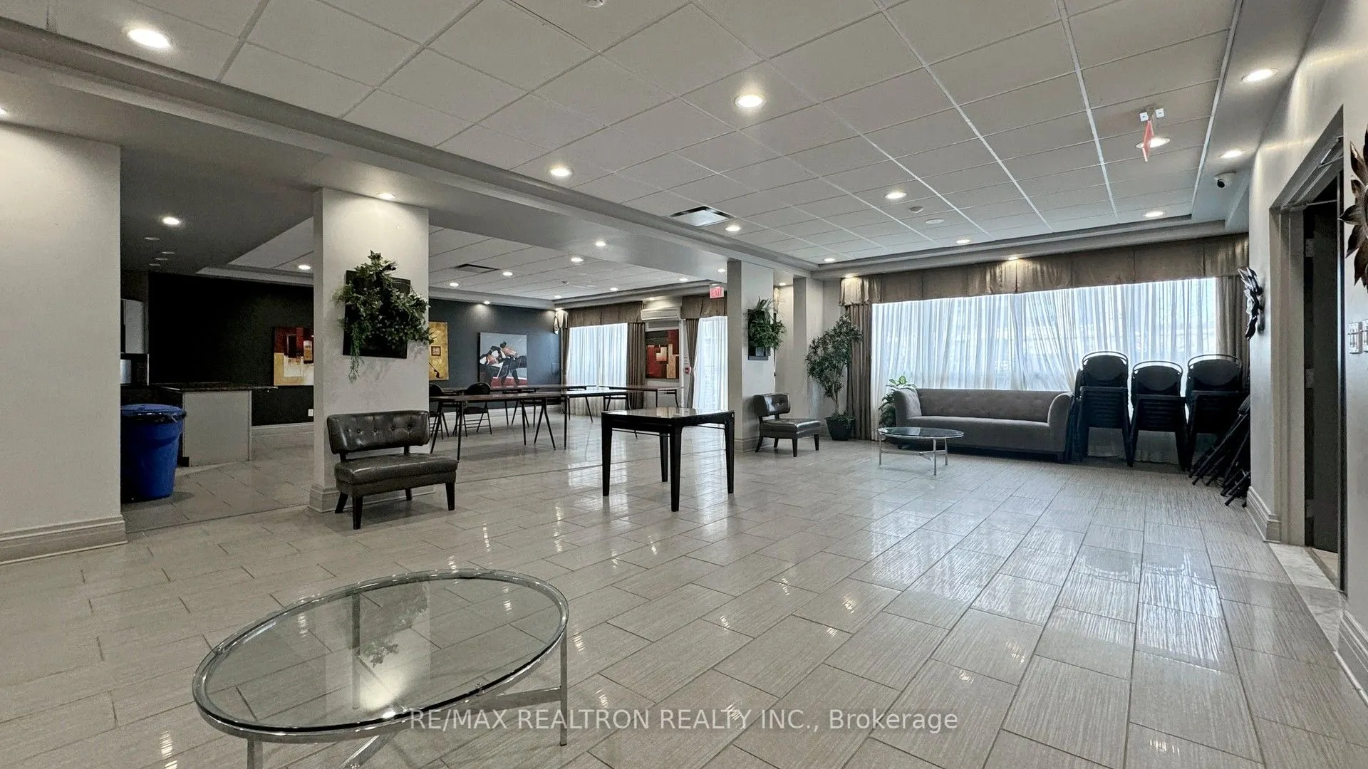 60 Disera Drive, #309
