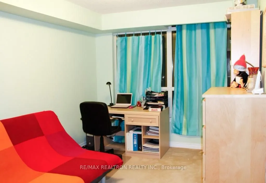 60 Disera Drive, #309