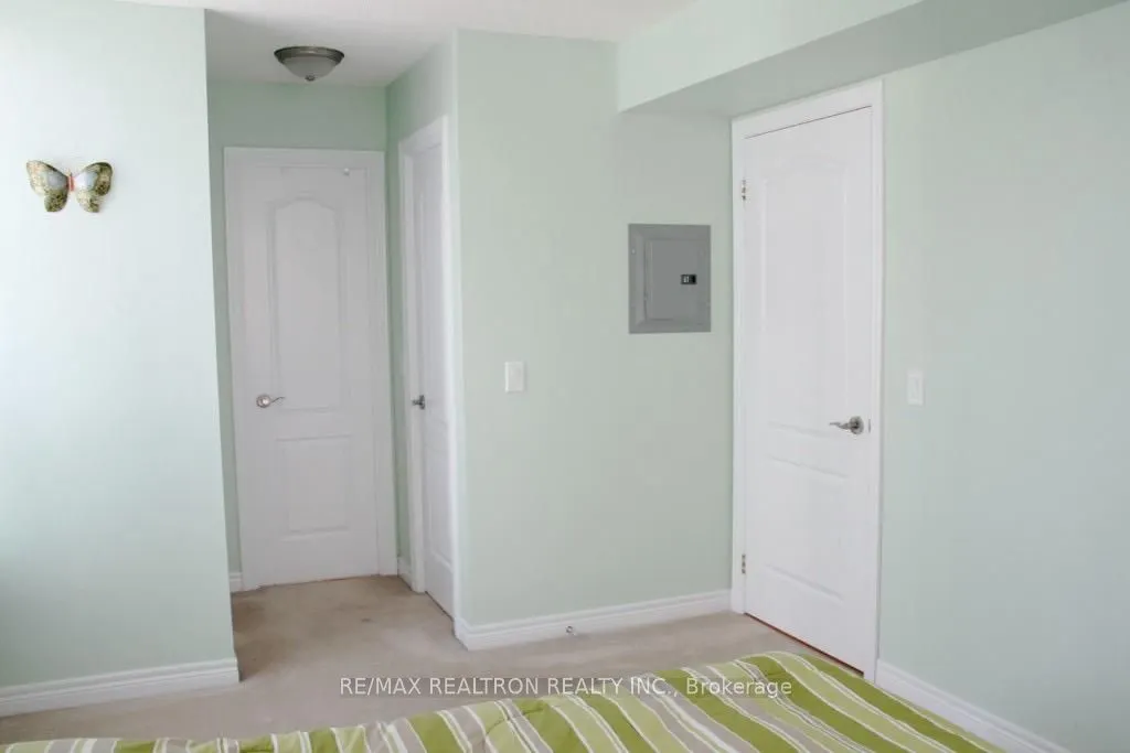 60 Disera Drive, #309