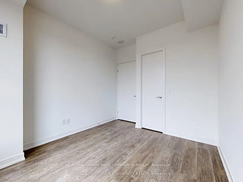 2 David Eyer Road, #421