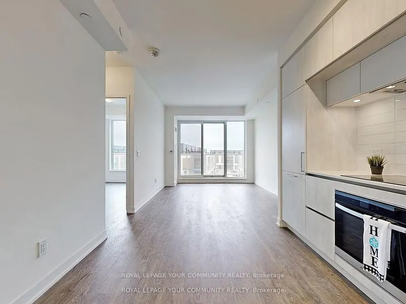 2 David Eyer Road, #421