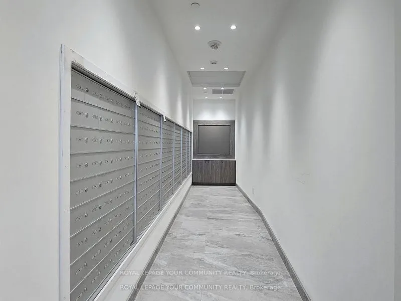 2 David Eyer Road, #421