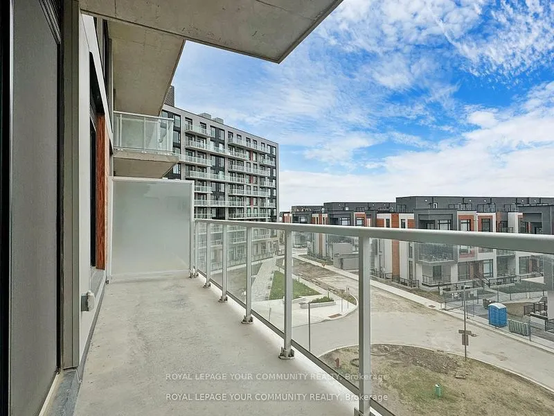 2 David Eyer Road, #421