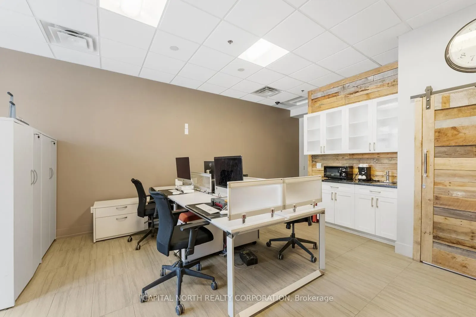 281 Woodbridge Avenue, #24