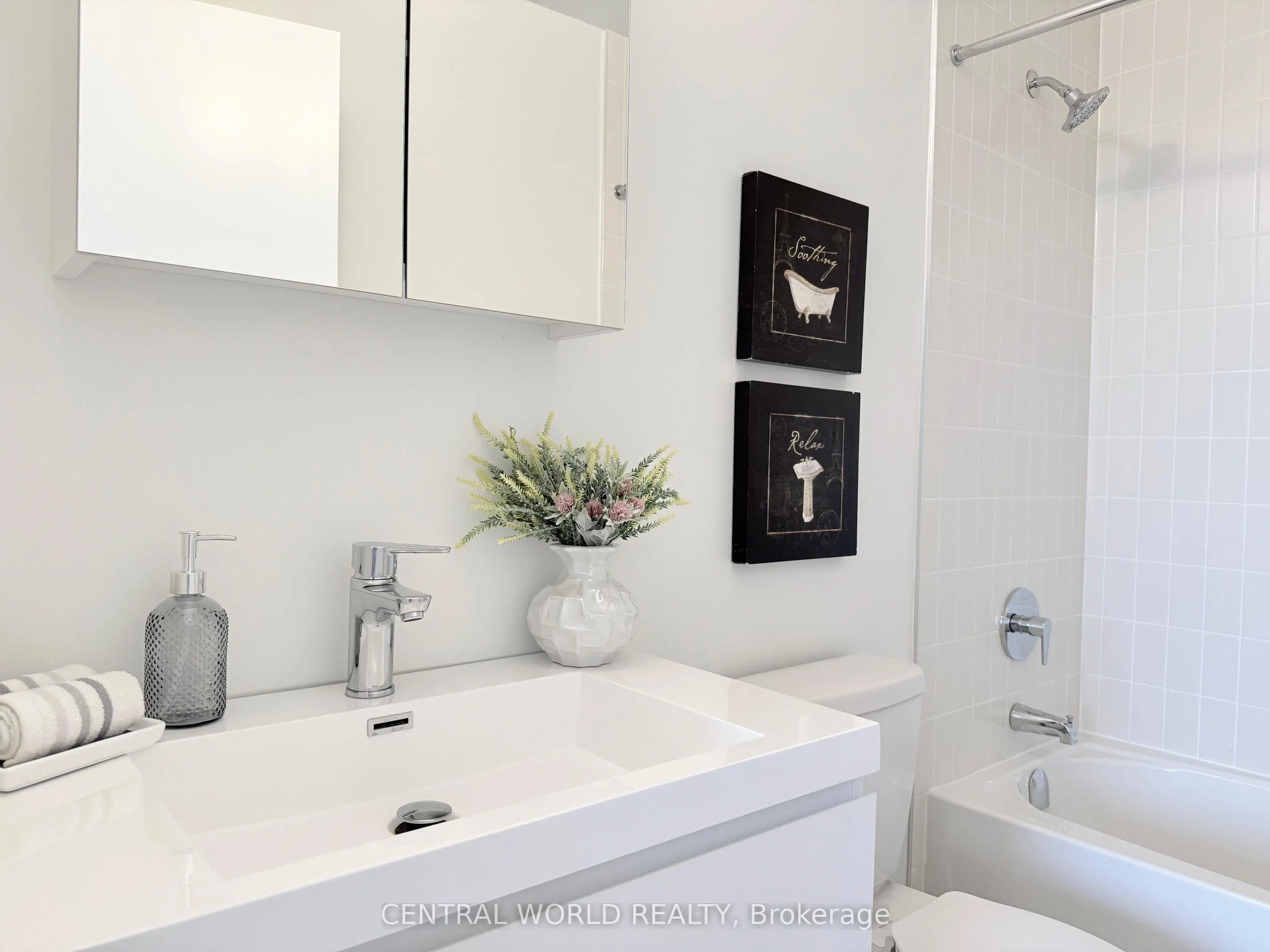 38 Andre de Grasse Street, #413
