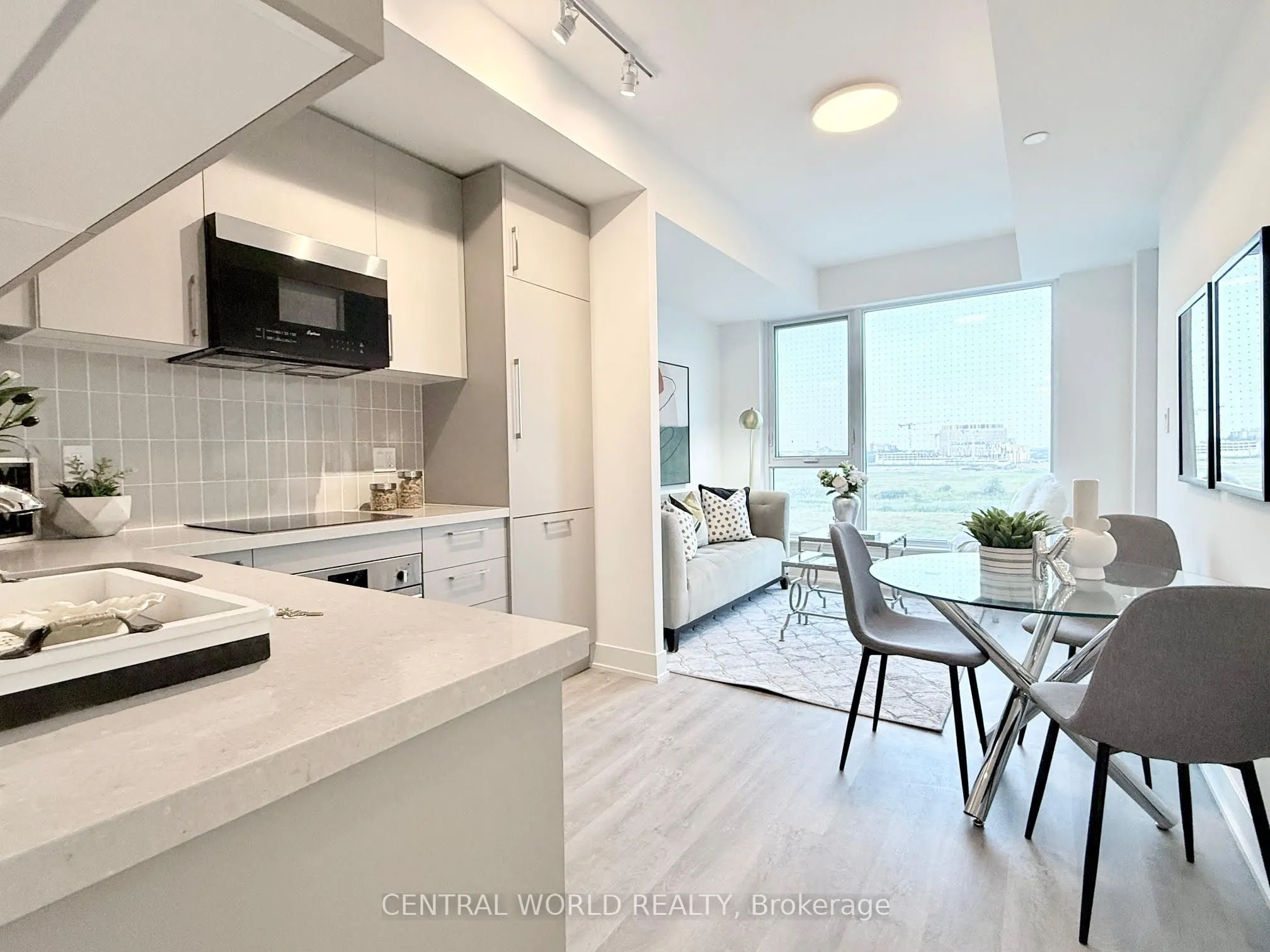 38 Andre de Grasse Street, #413