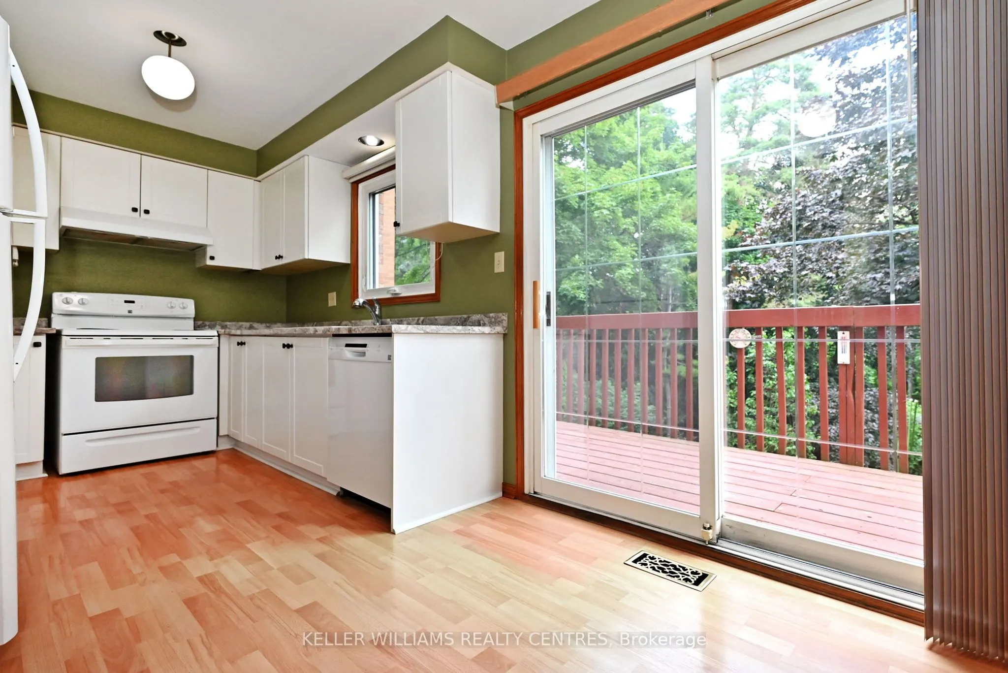 16 Lanewood Drive