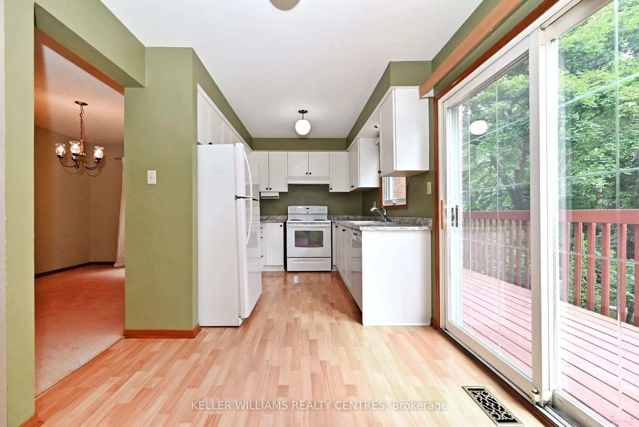 16 Lanewood Drive
