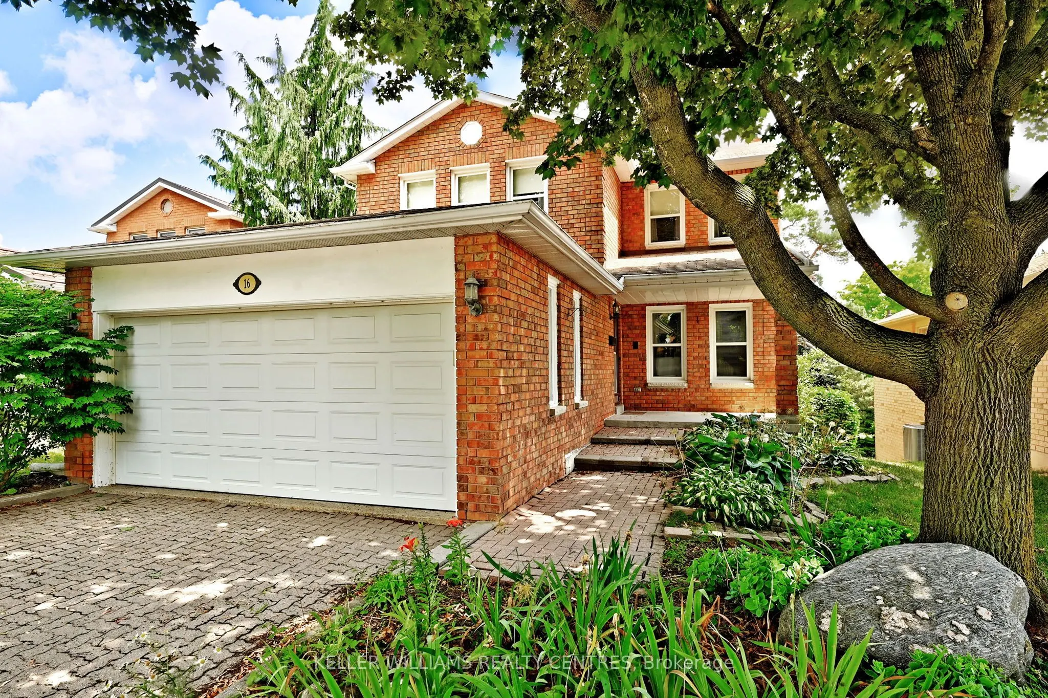 16 Lanewood Drive