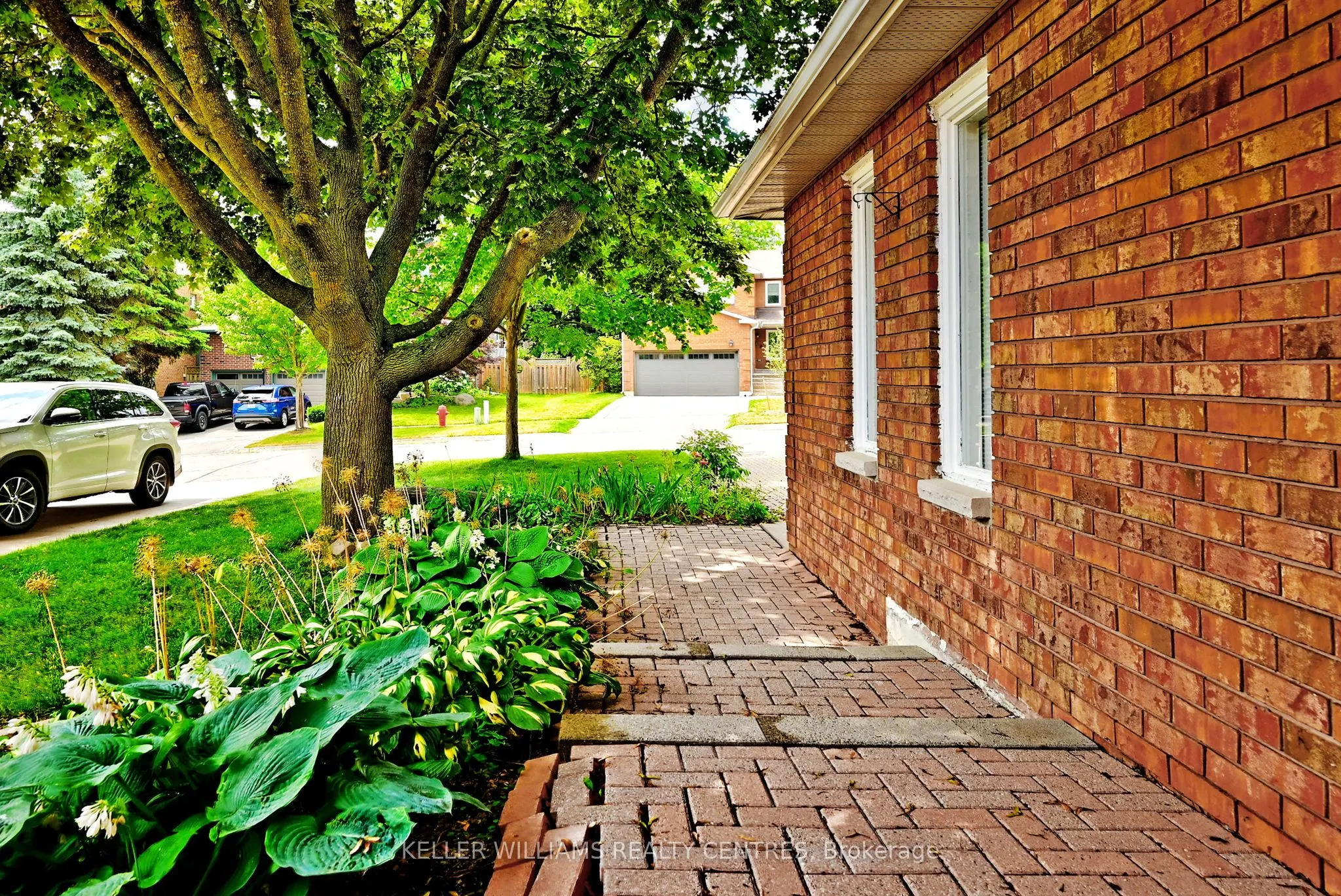 16 Lanewood Drive