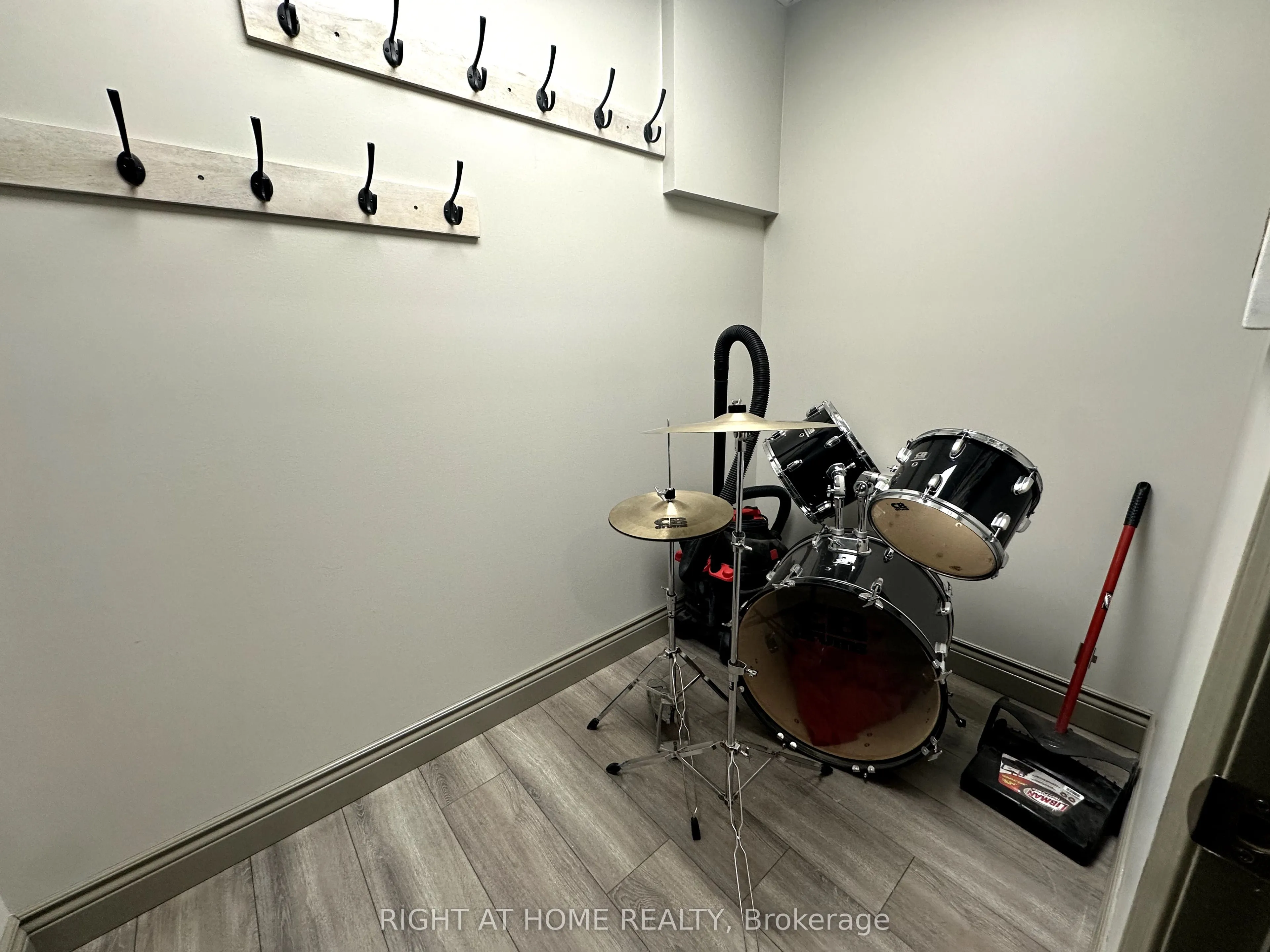 1228 Gorham Street, #4