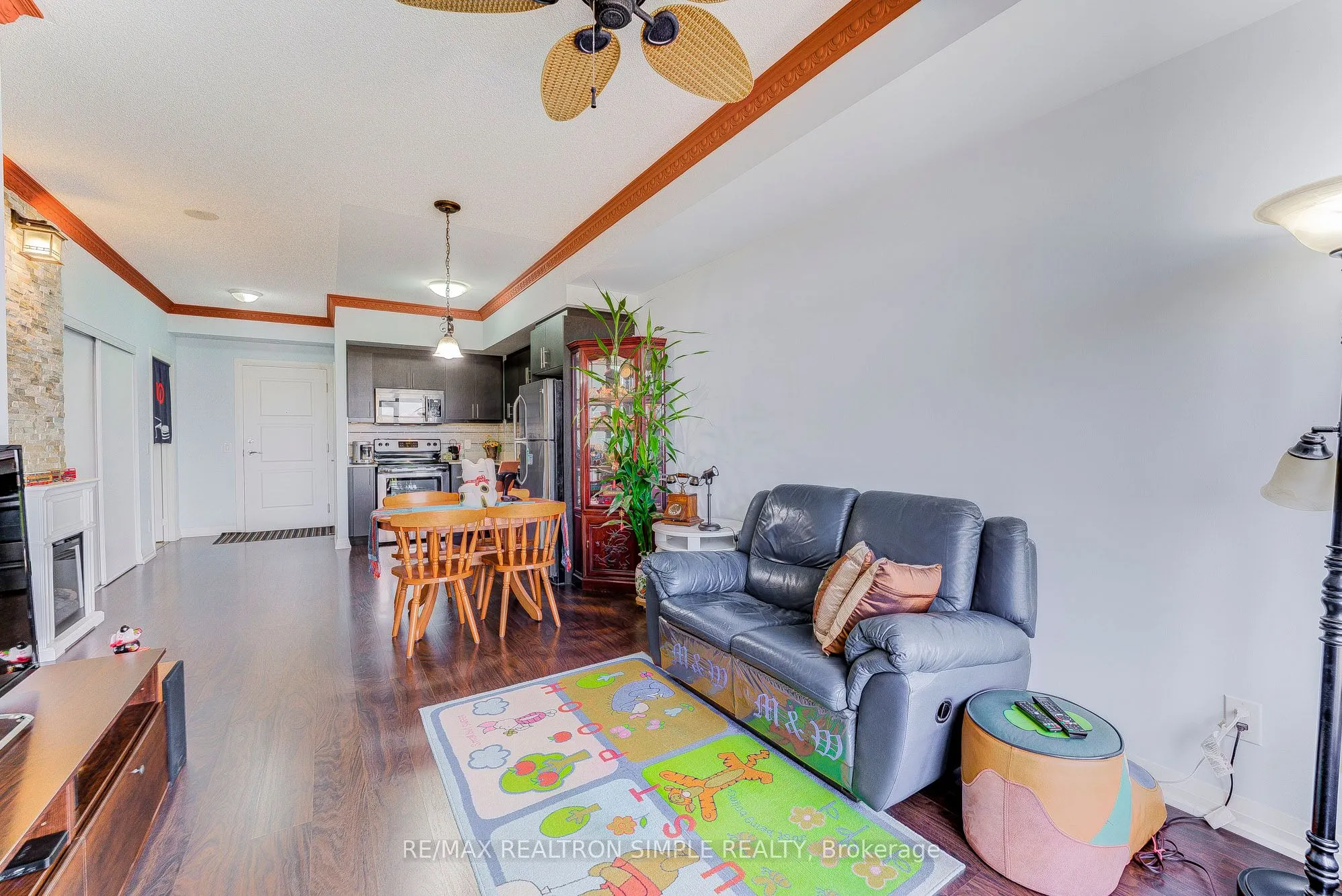9500 Markham Road, #520