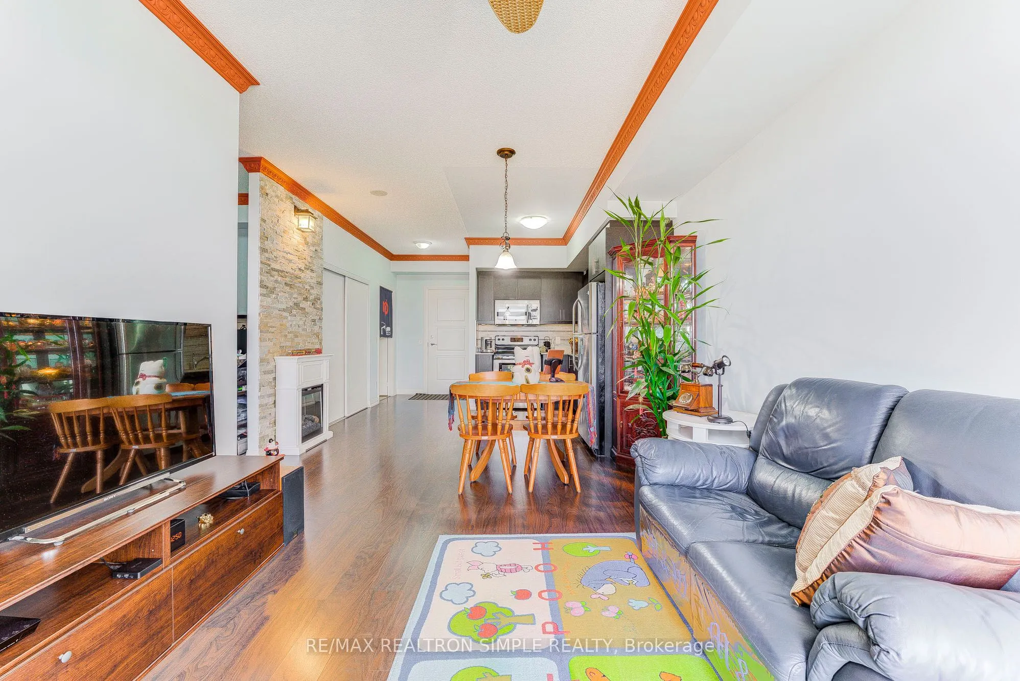9500 Markham Road, #520