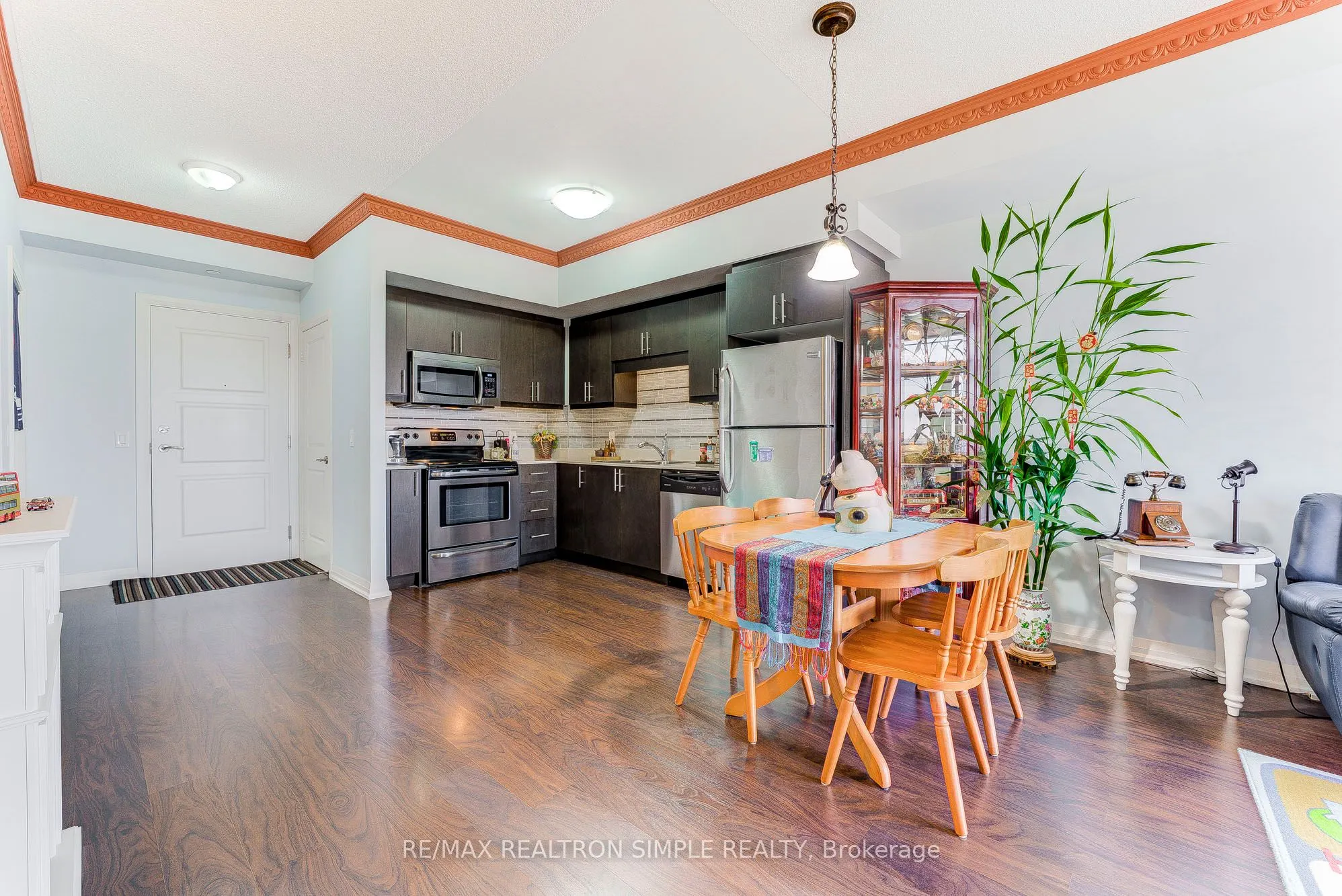 9500 Markham Road, #520